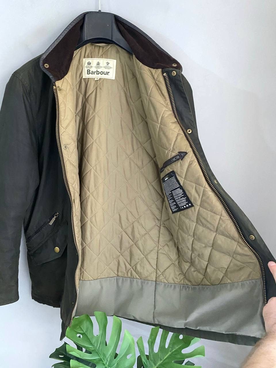 Barbour Barbour Retail Pretsbury Men's Green Waxed Jacket, Size M Size US M / EU 48-50 / 2 - 11 Thumbnail