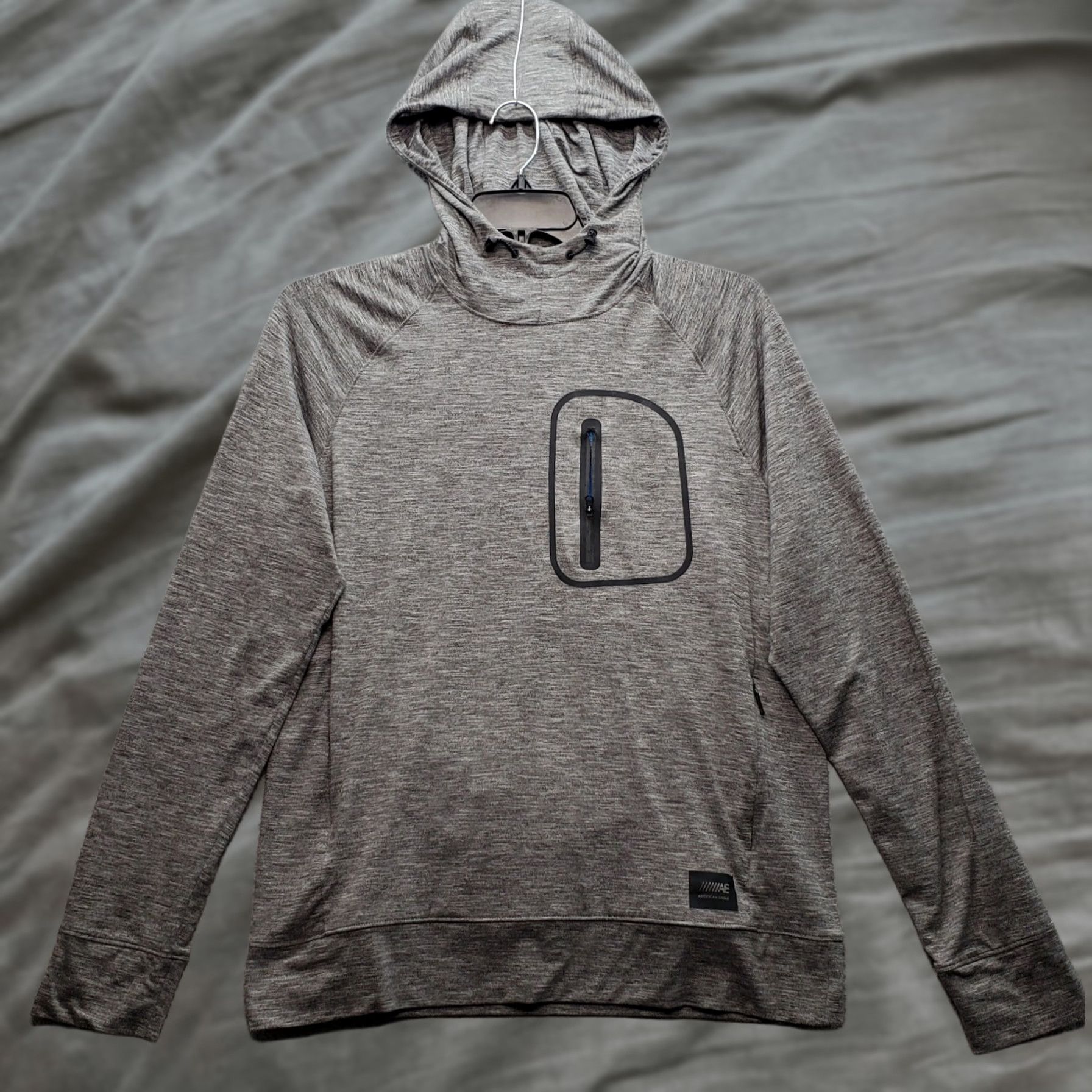 American Eagle Outfitters American Eagle Outfitters Hoodie Mens M Gray Zip Pocket Long Sleeve Golf Performance Size US M / EU 48-50 / 2 - 1 Thumbnail