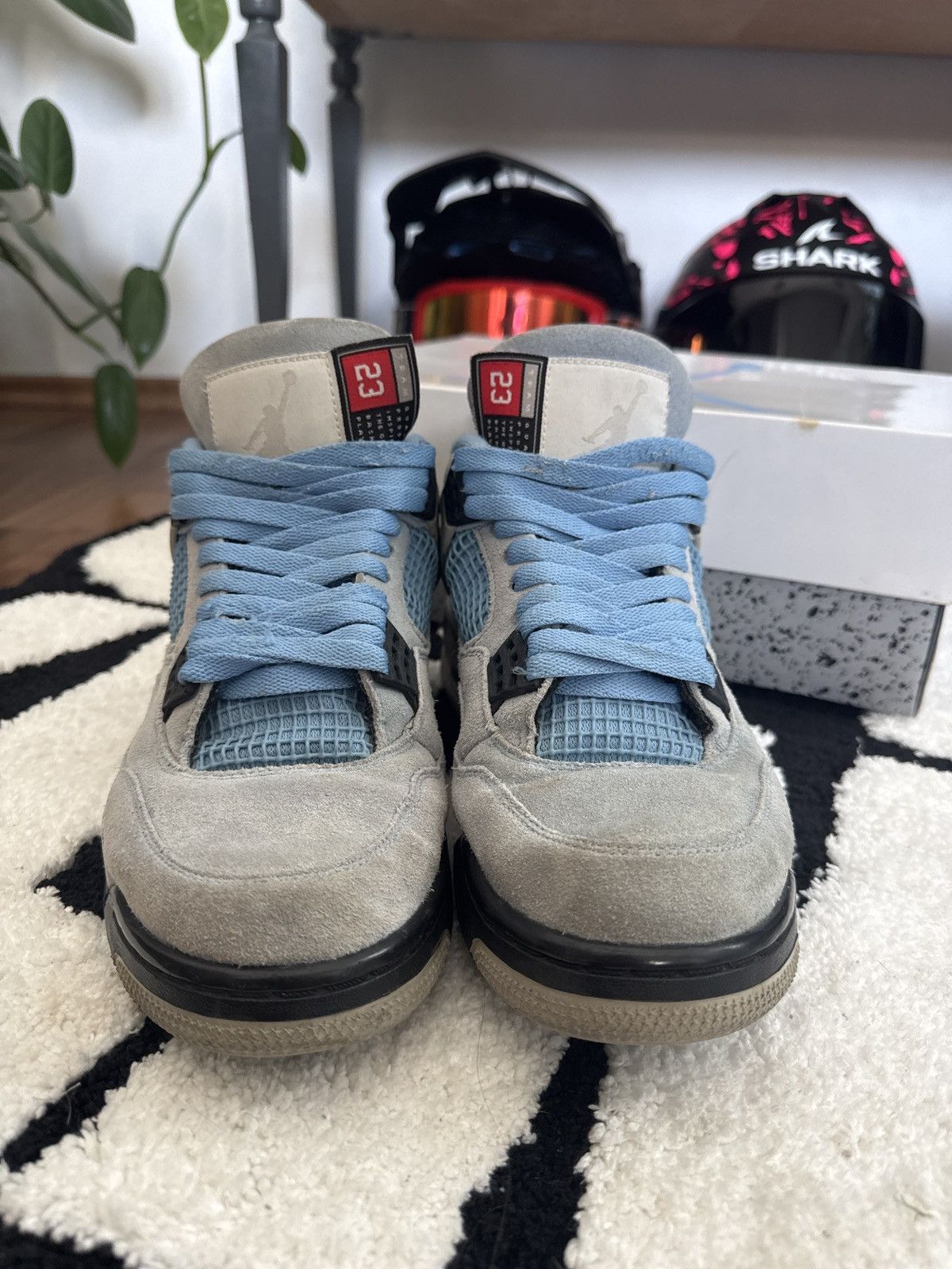 Nike Jordan 4 UNC Size US 9.5 / EU 42-43 - 7 Thumbnail
