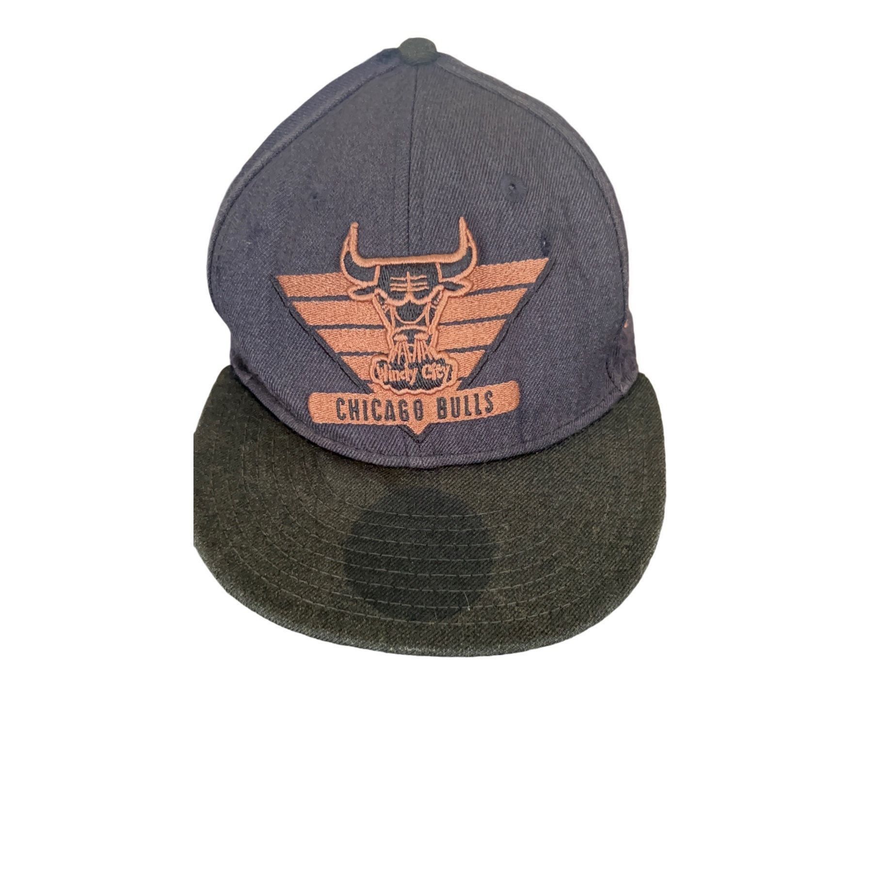 New Era Vintage Chicago Bulls Windy City bulls hat Size ONE SIZE - 7 Thumbnail