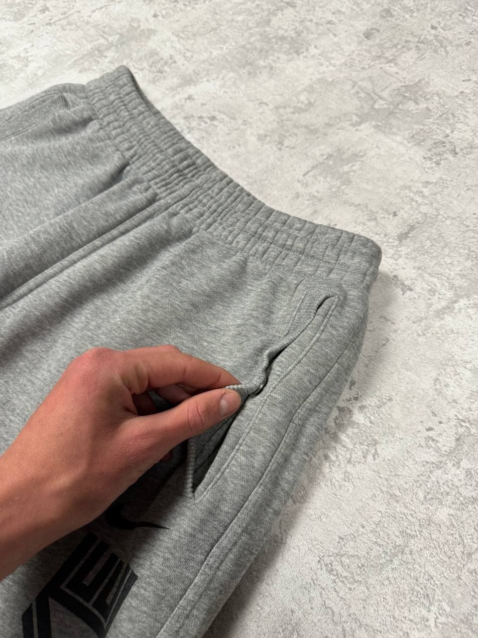 Nike Vintage Nike Gray Y2K Baggy Sweatpants Joggers Size S Size US 31 - 7 Thumbnail