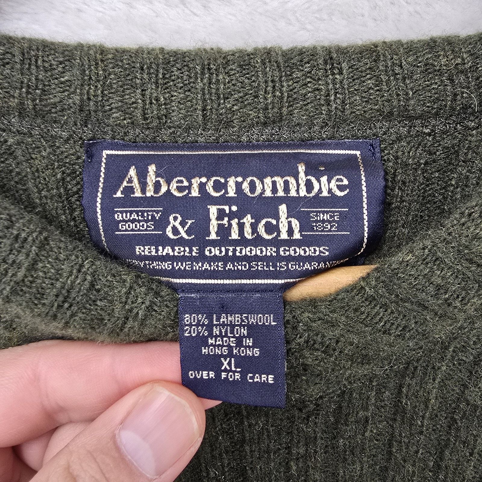 Abercrombie & Fitch Vintage Abercrombie & Fitch Wool V-neck Sweater XL 90s HOLES Size US XL / EU 56 / 4 - 5 Thumbnail