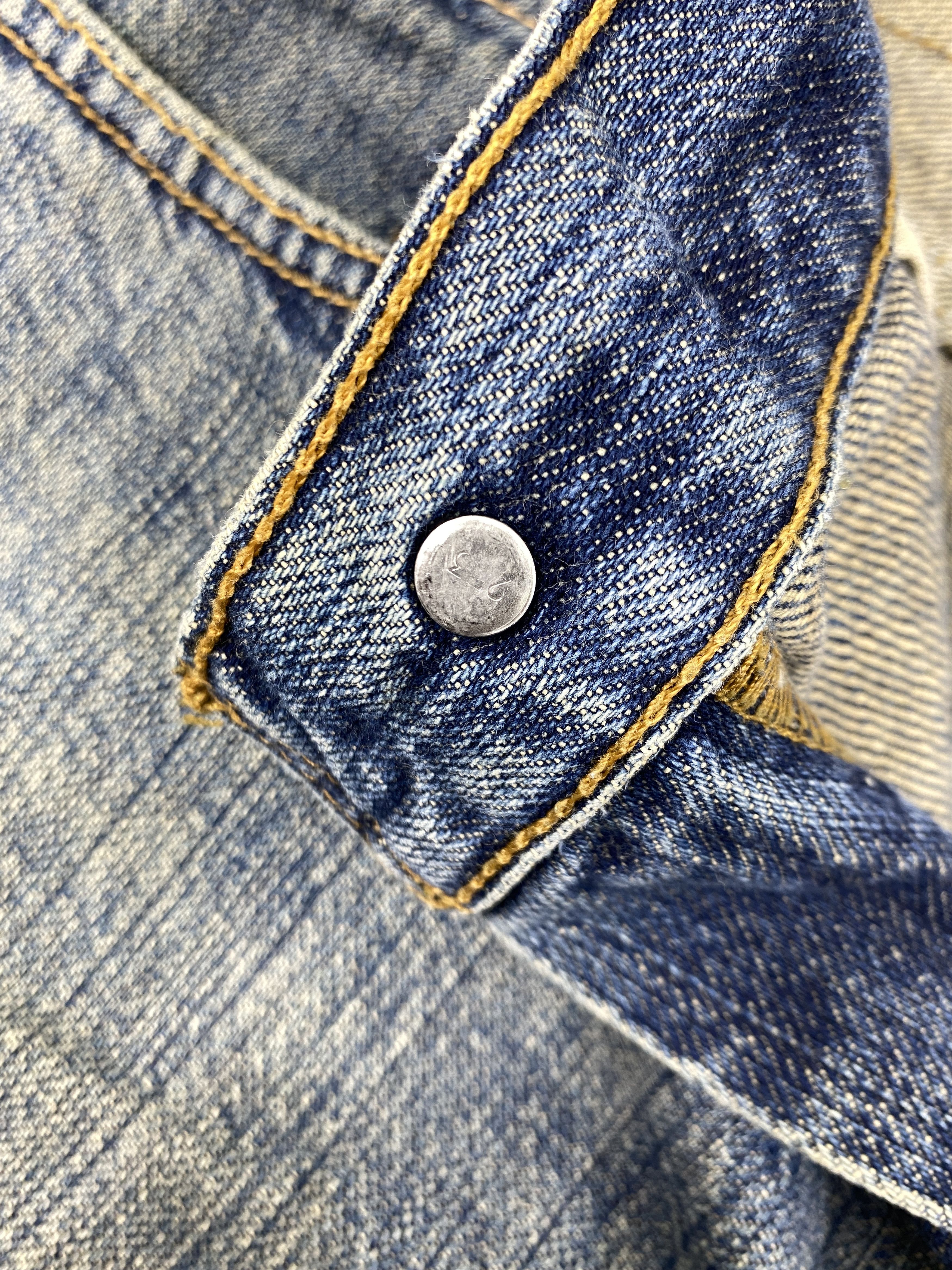 Levi's Faded Blue Vintage Levi's 569 Jeans 31x29 Denim -JN2081 Size US 31 - 7 Thumbnail
