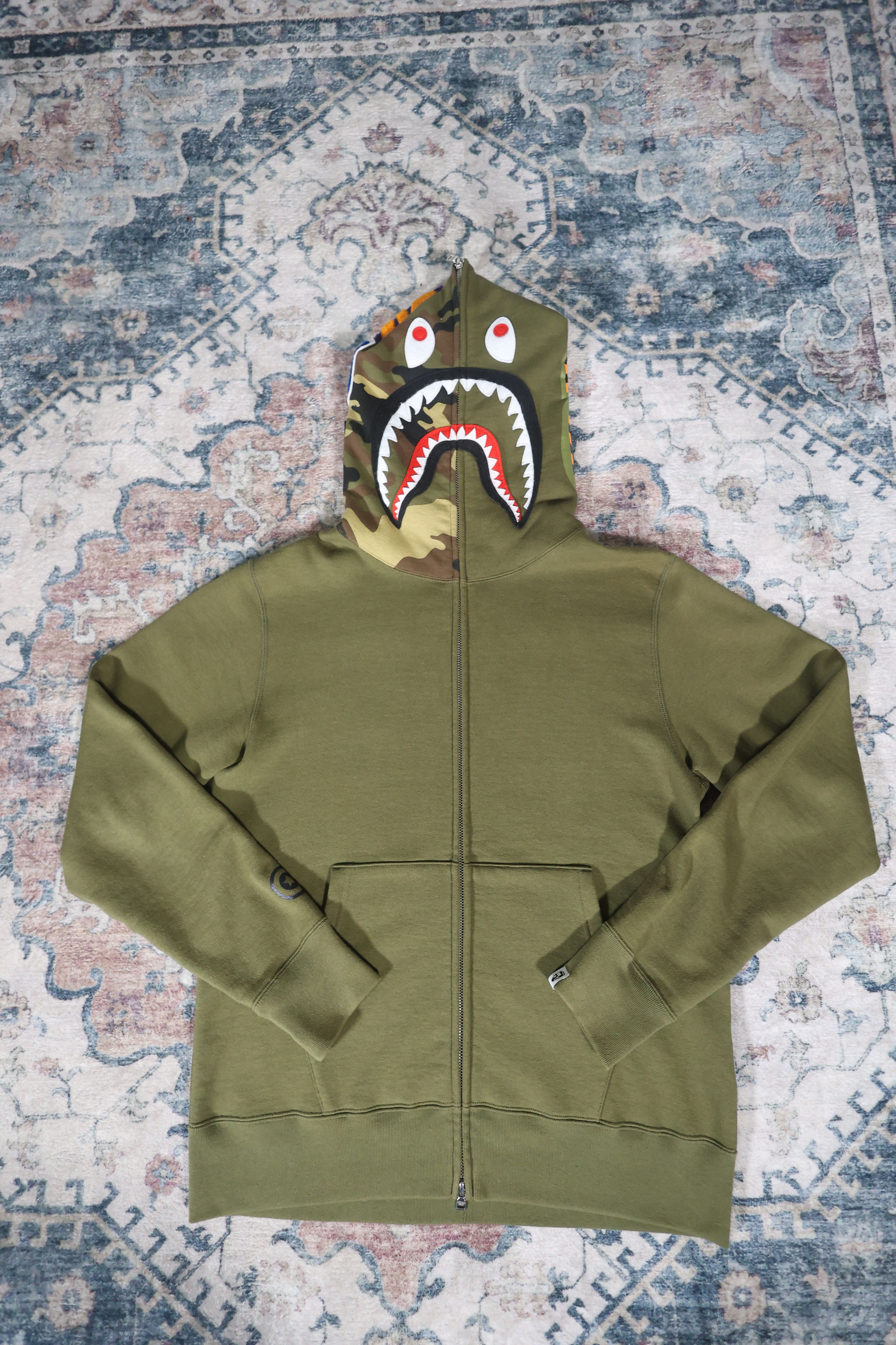 Bape Bape Hoodie Olive/Green Size US M / EU 48-50 / 2 - 1 Thumbnail