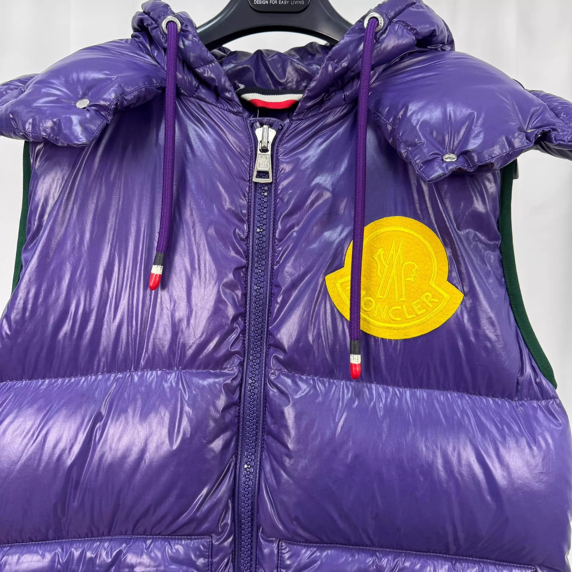 Moncler Moncler 1952 Purple Logo Down Vest Size 2 98 New Size XS / US 0-2 / IT 36-38 - 3 Thumbnail