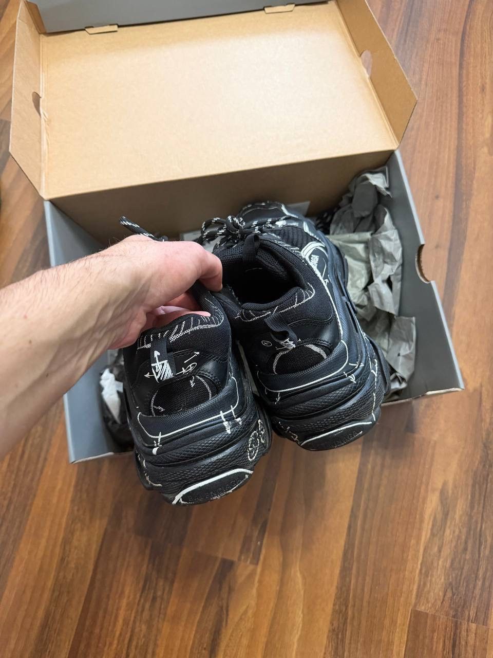 Balenciaga Balenciaga Triples Logotype Black White Size US 13 / EU 46 - 3 Thumbnail