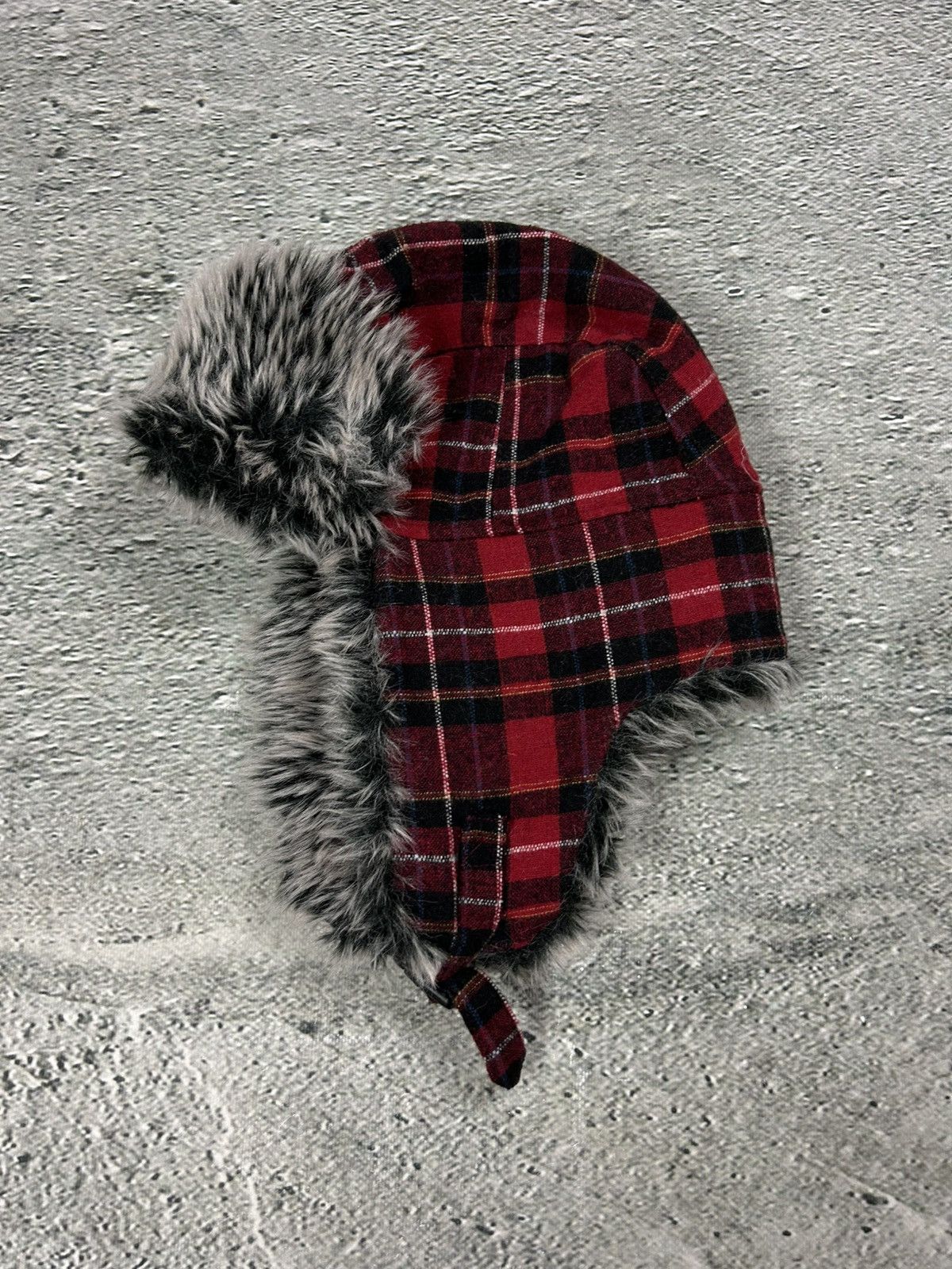 Burton Burton vintage ushanka trooper hat red black with fur Size ONE SIZE - 1 Thumbnail