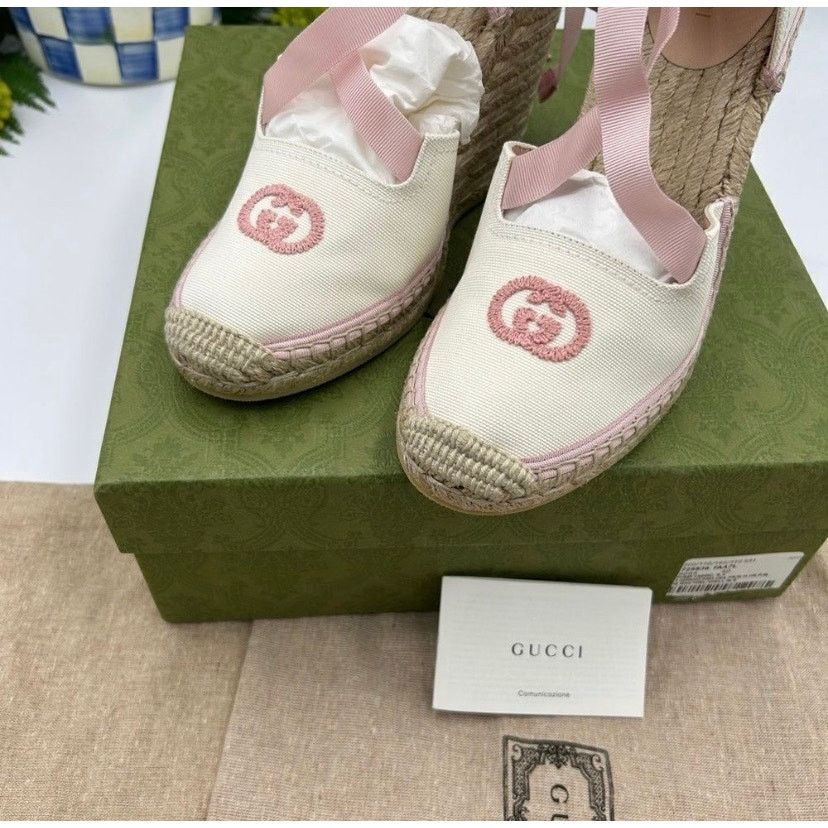Gucci Women’s Gucci canvas GG wedge espadrilles size 40 Size US 10 / IT 40 - 10 Thumbnail