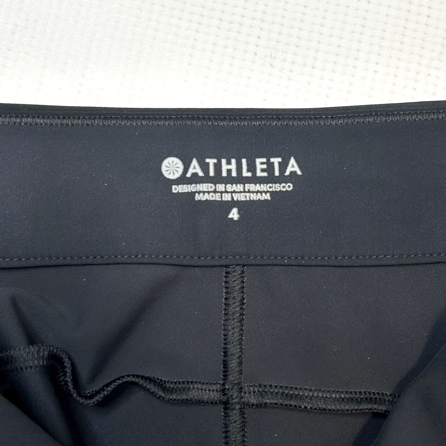 Athleta VINTAGE Athleta Pants Womens 4 Black Stellar Trouser Work Comfort Cropped Regular 29in Inseam Mens Womens Girls Size 27" / US 4 / IT 40 - 4 Thumbnail
