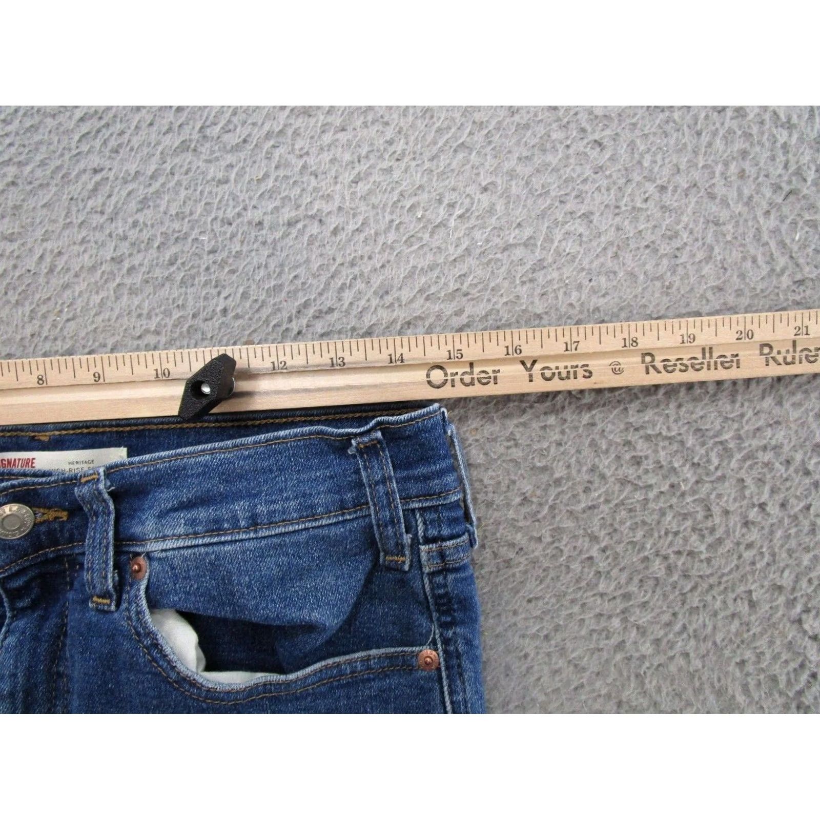 Levi's Levi's Heritage High Rise Denim Jean Shorts Cut Off Stretch Women's Size 10 W30 Blue 3 Inch Inseam Vintage? Size 30" / US 8 / IT 44 - 5 Thumbnail