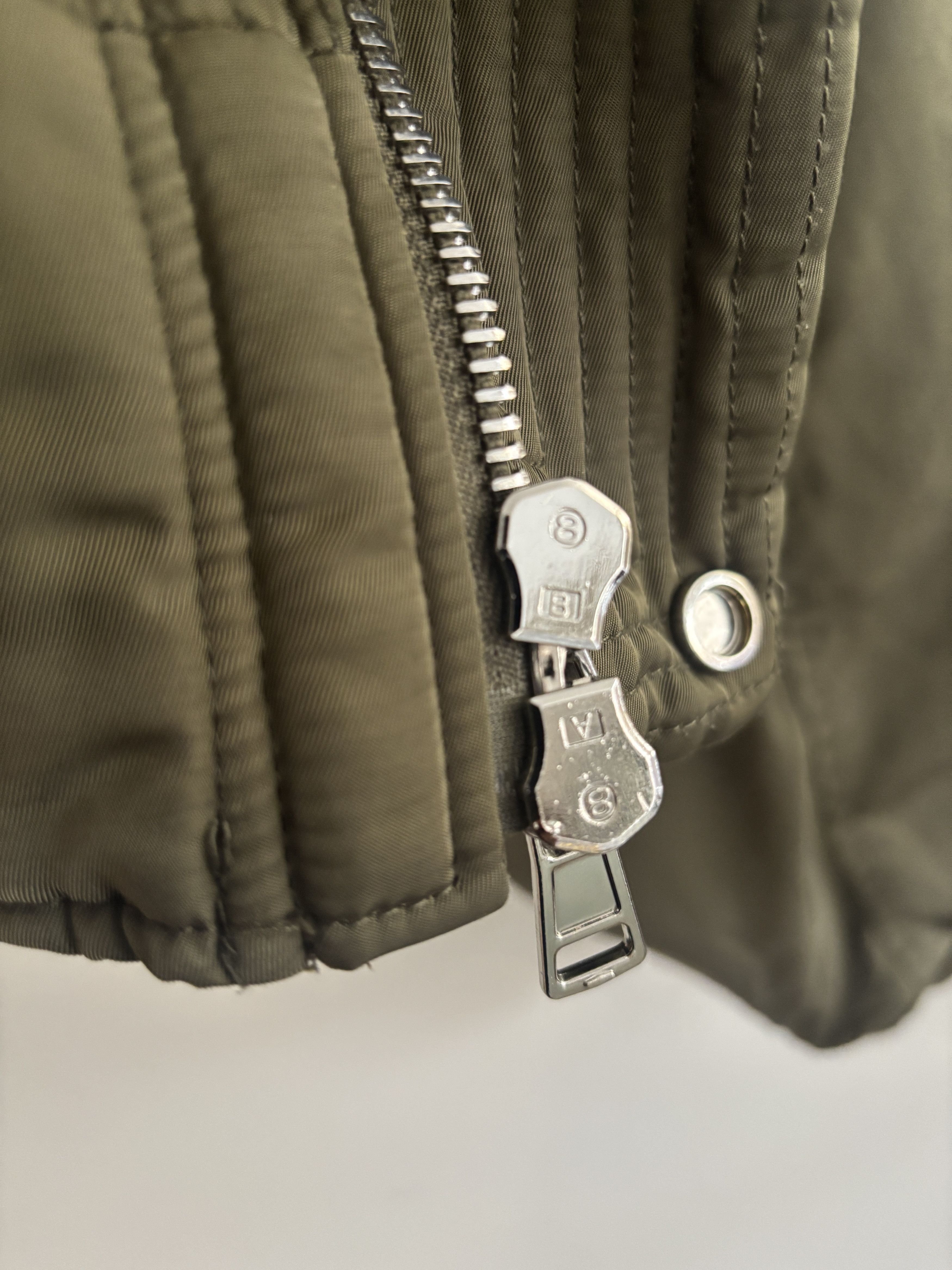 Juun.J $2925 Olive N2-B Flight Bomber Jacket Fur Hood - M-L Size US S / EU 44-46 / 1 - 15 Thumbnail