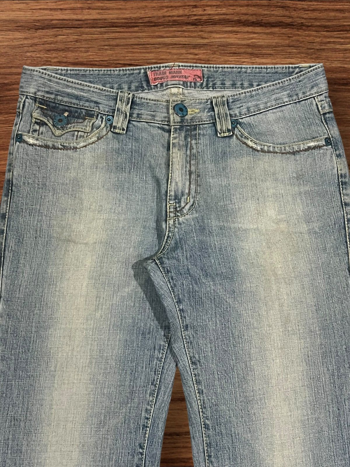 Japanese Brand Vintage Japanese Brand Leavs Strawberry Blue Wash Flare Jean Size US 30 / EU 46 - 4 Thumbnail