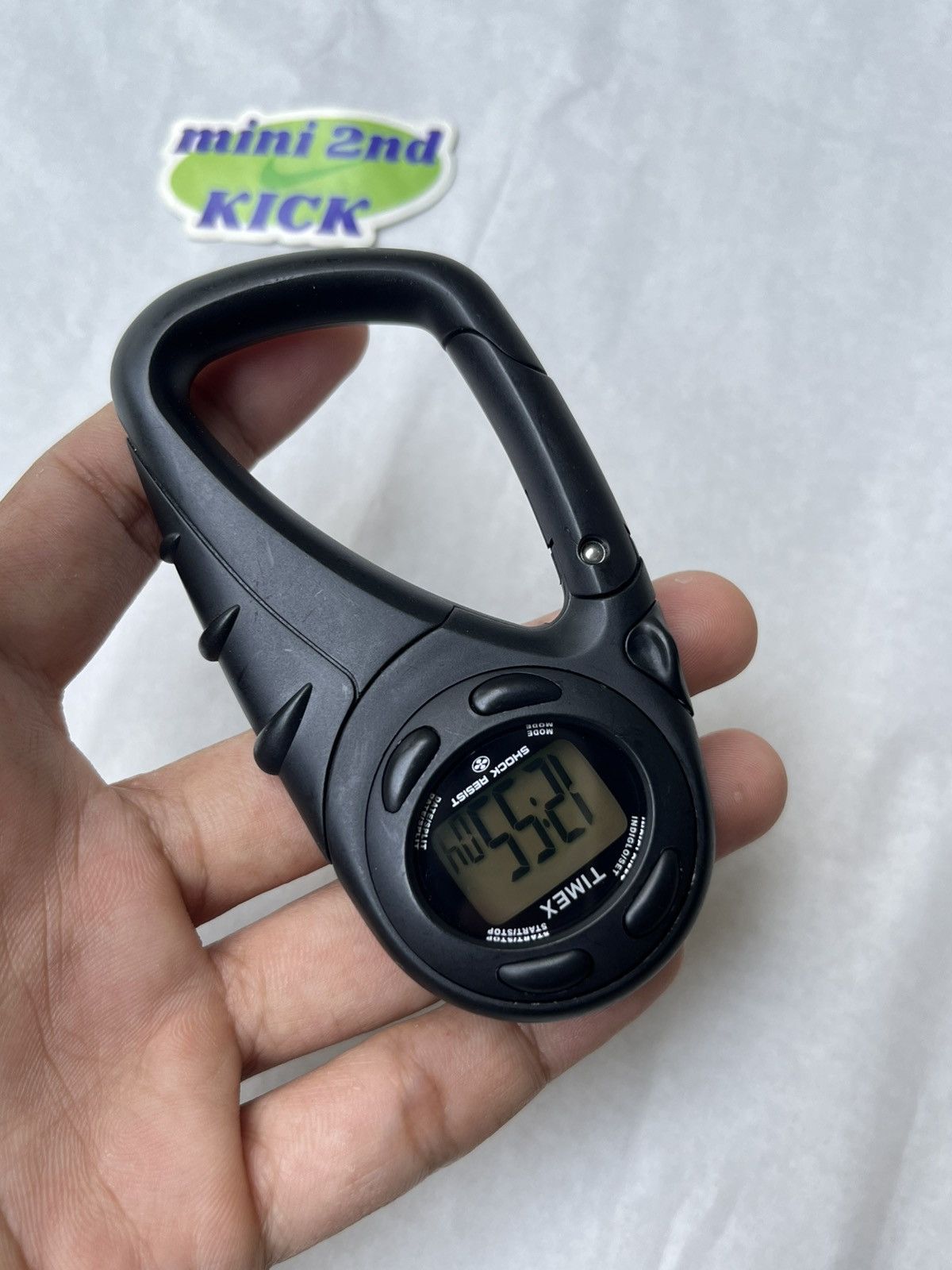 Timex Vintage TMX TIMEX GRIP CLIP CARABINER TOMB RAIDER WATCH Size ONE SIZE - 11 Thumbnail