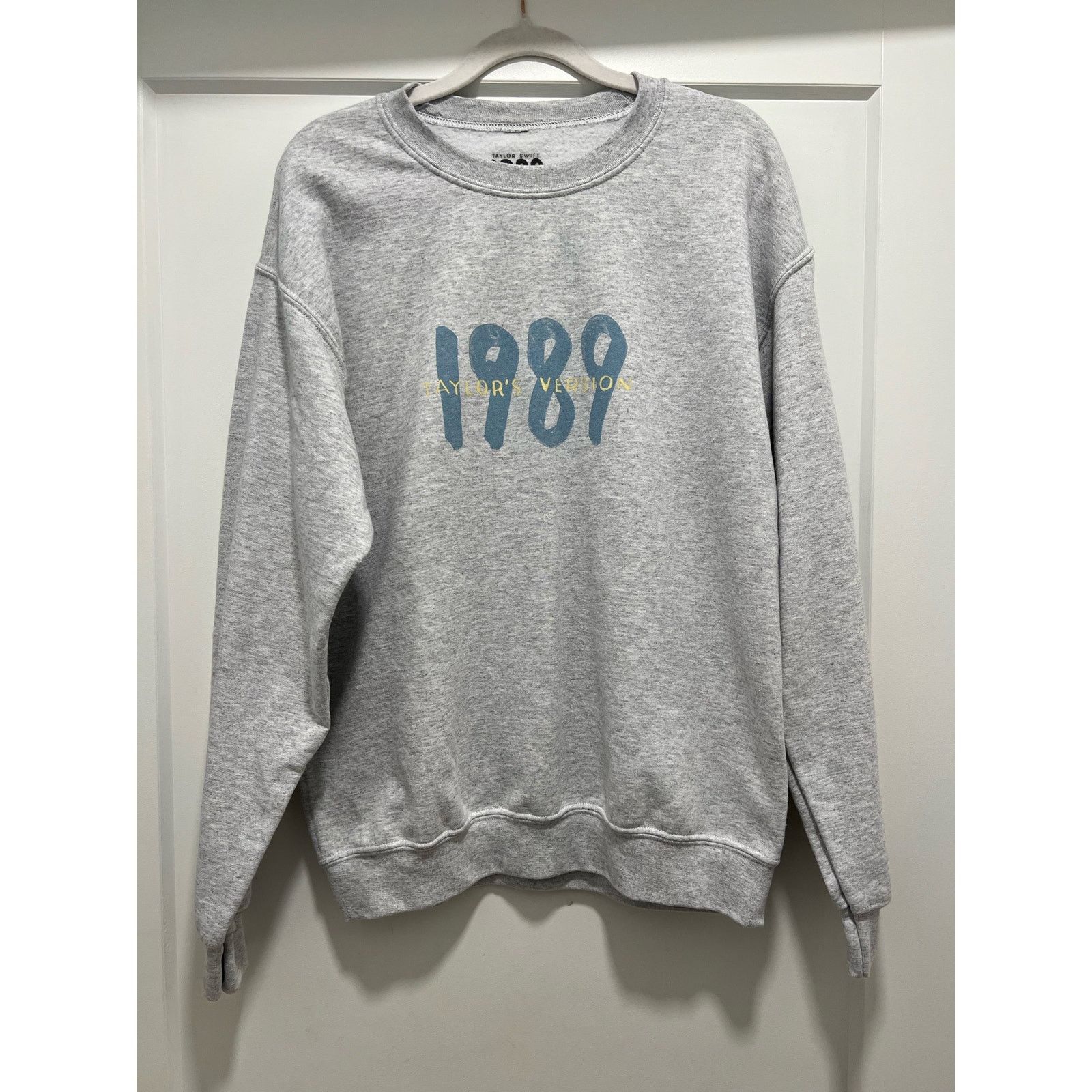 TaylorMade Taylor Swift 1989 Spotify Sweatshirt Size M / US 6-8 / IT 42-44 - 1 Thumbnail