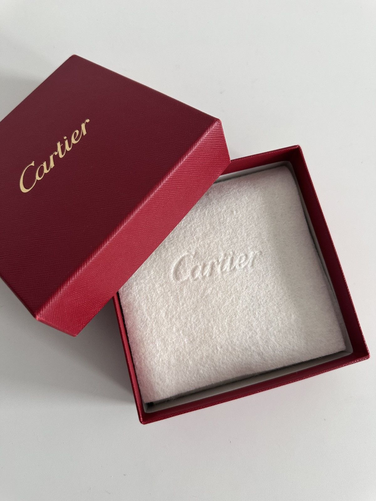 Cartier Vintage 90’s Cartier Red Burgundy Leather Bi Fold Wallet Size ONE SIZE - 6 Thumbnail