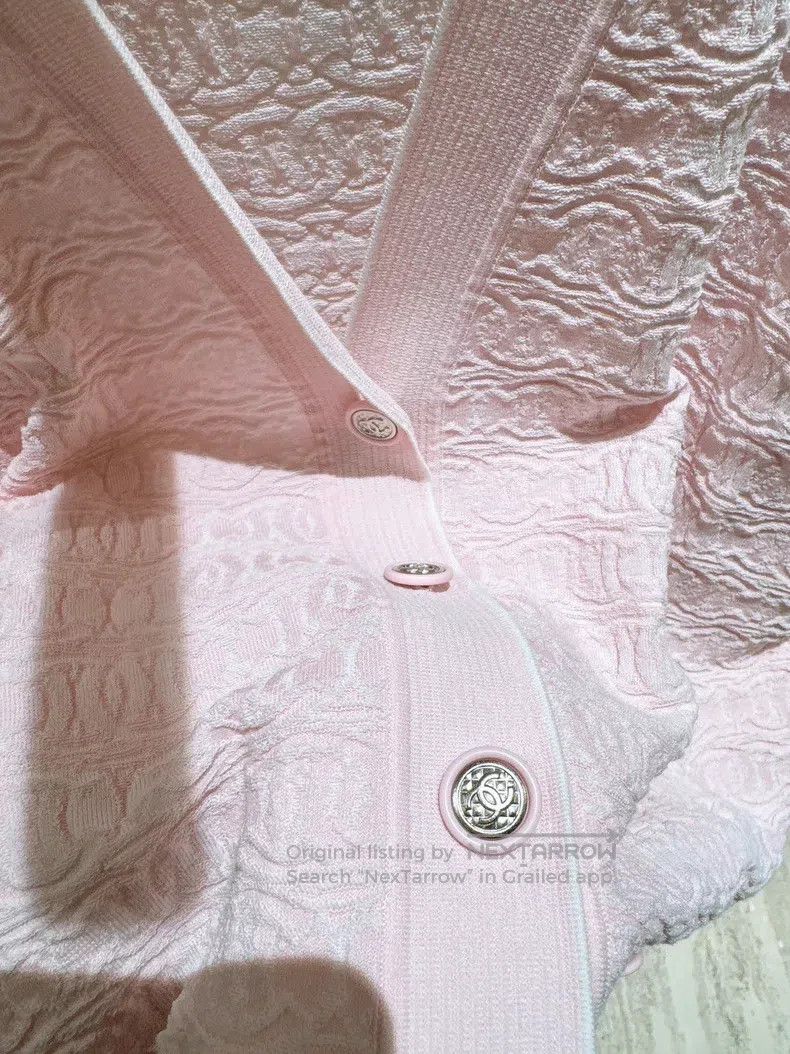 Chanel Chanel Pink full logo three-dimensional relief knitted car Size XS / US 0-2 / IT 36-38 - 3 Thumbnail