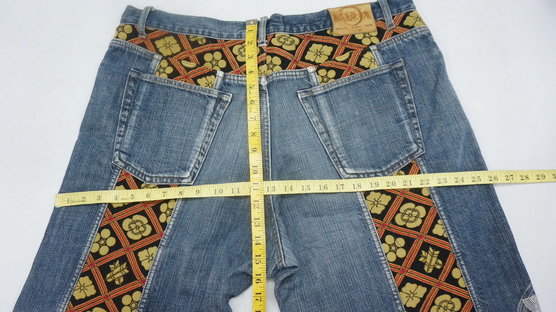 Japanese Brand 🌸🌸Rare Karakuri Tamashi Koi Embroidery Vintage Jeans Size US 40 / EU 56 - 12 Thumbnail