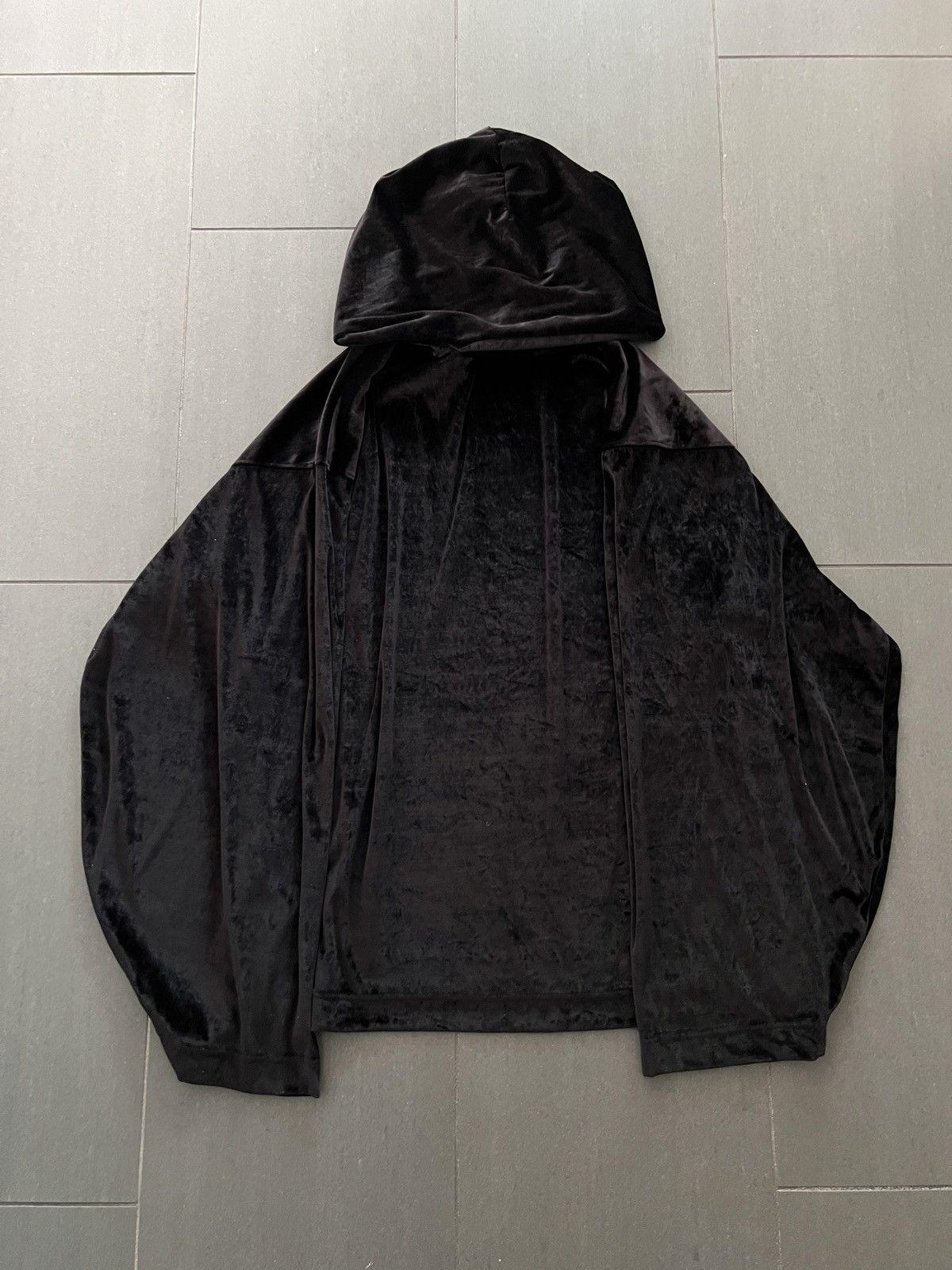 Winter 22 Oversized Velvet-Effect Hoodie