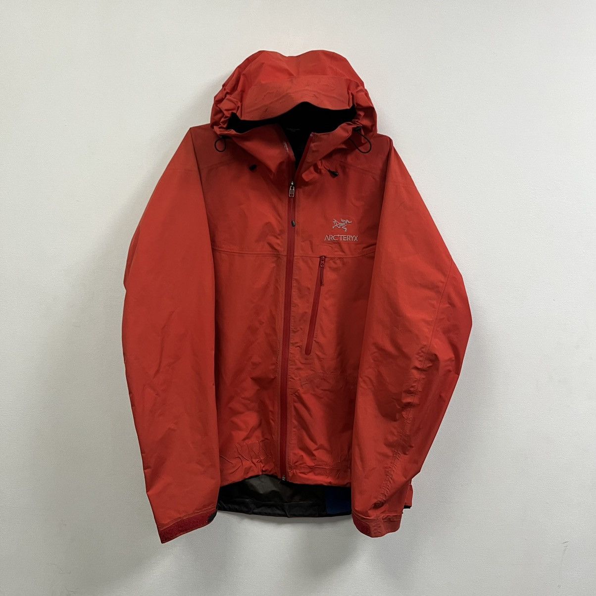 Arc'teryx Men's Arcteryx Beta Gore-Tex Jacket Size US L / EU 52-54 / 3 - 1 Thumbnail