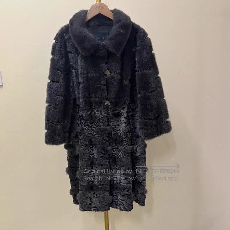Fendi Fendi Lamb fur and leather shearling coat Size XS / US 0-2 / IT 36-38 - 1 Thumbnail