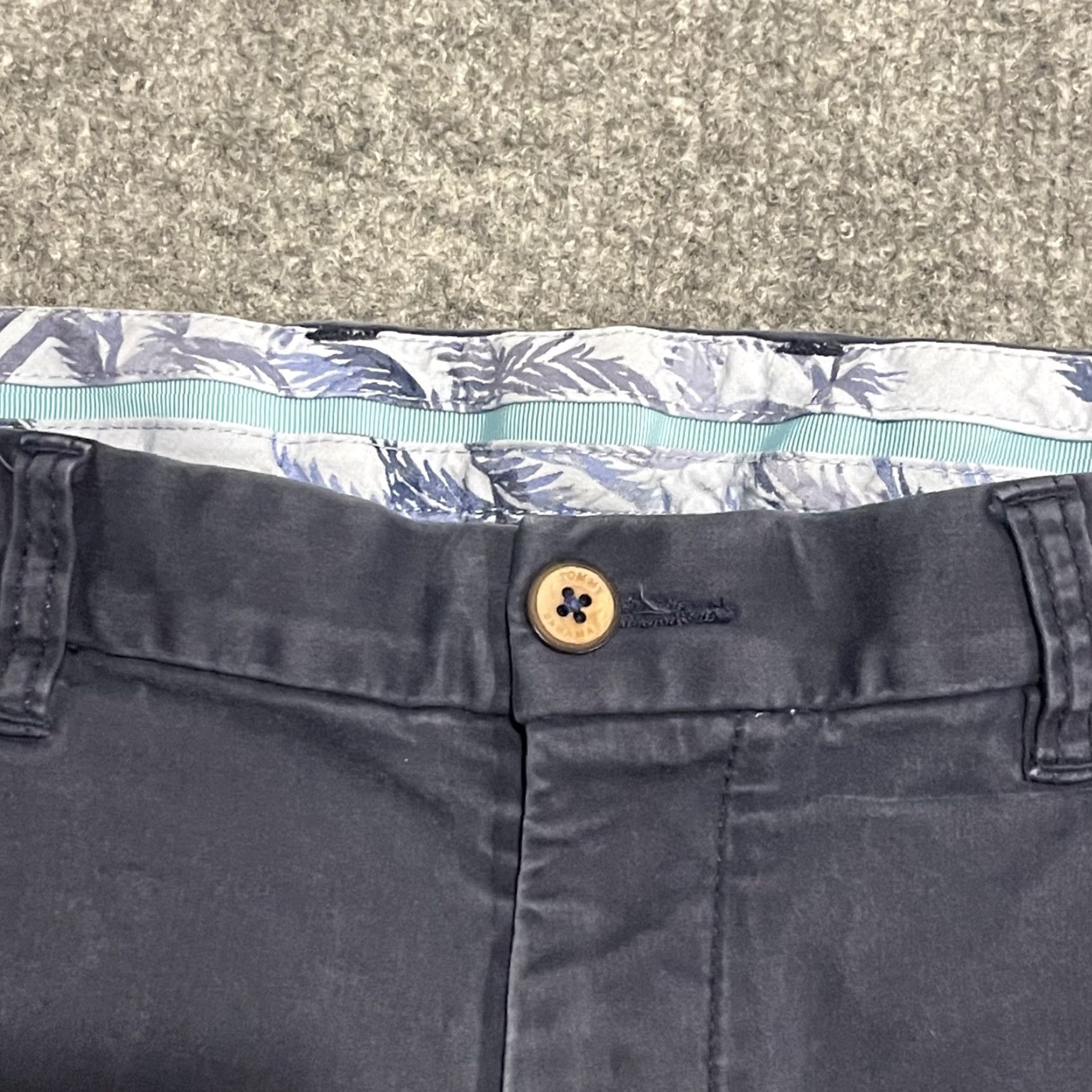 Tommy Bahama Tommy Bahama Chino Pants Mens 33x32 Blue Cotton Stretch Flat Front Casual Size US 33 - 7 Thumbnail