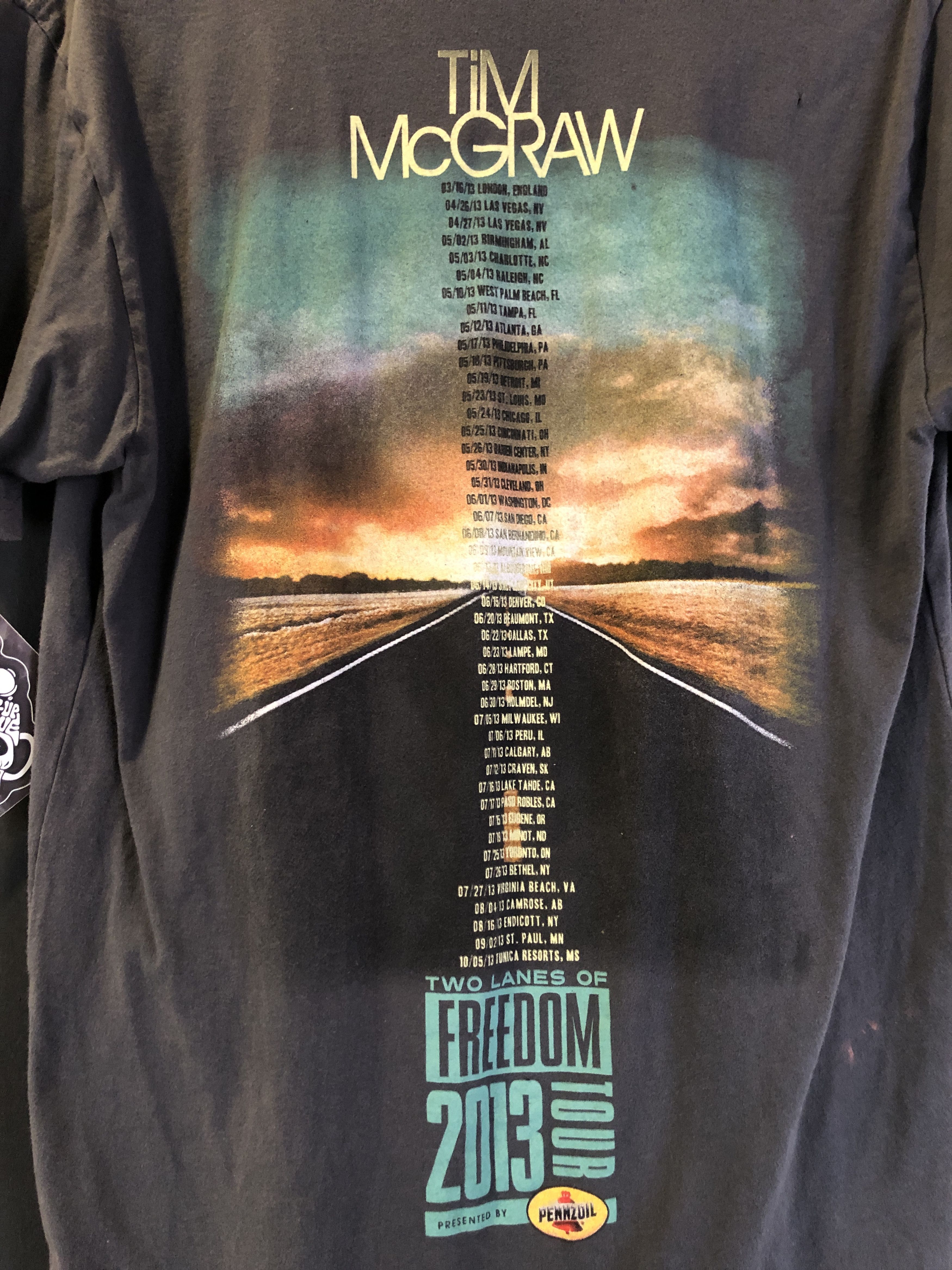 Other Tim McGraw Distressed Vintage Tour T-Shirt Size US S / EU 44-46 / 1 - 4 Thumbnail