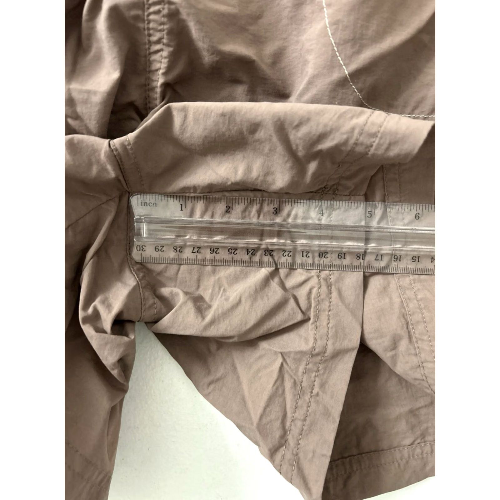 Vintage Columbia Womens Shorts Brown 5" Inseam Pockets Nylon Hiking Activewear Casual Travel Size 36" / US 14 / IT 50 - 5 Thumbnail