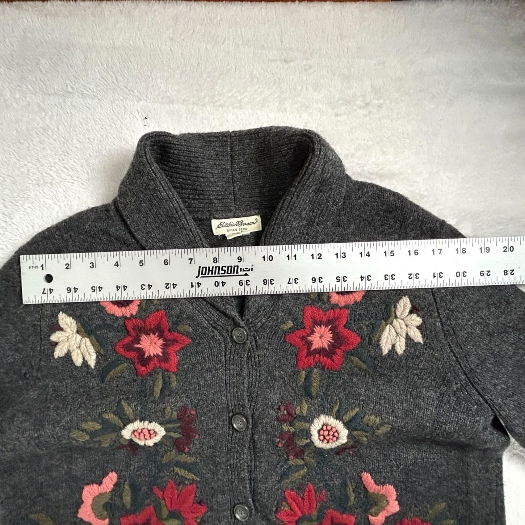 Eddie Bauer VINTAGE Eddie Bauer Cardigan Sweater Women Lambswool Floral Embroidered Gray PXL XL Embroidered 90s Style Womens Size XL / US 12-14 / IT 48-50 - 6 Thumbnail