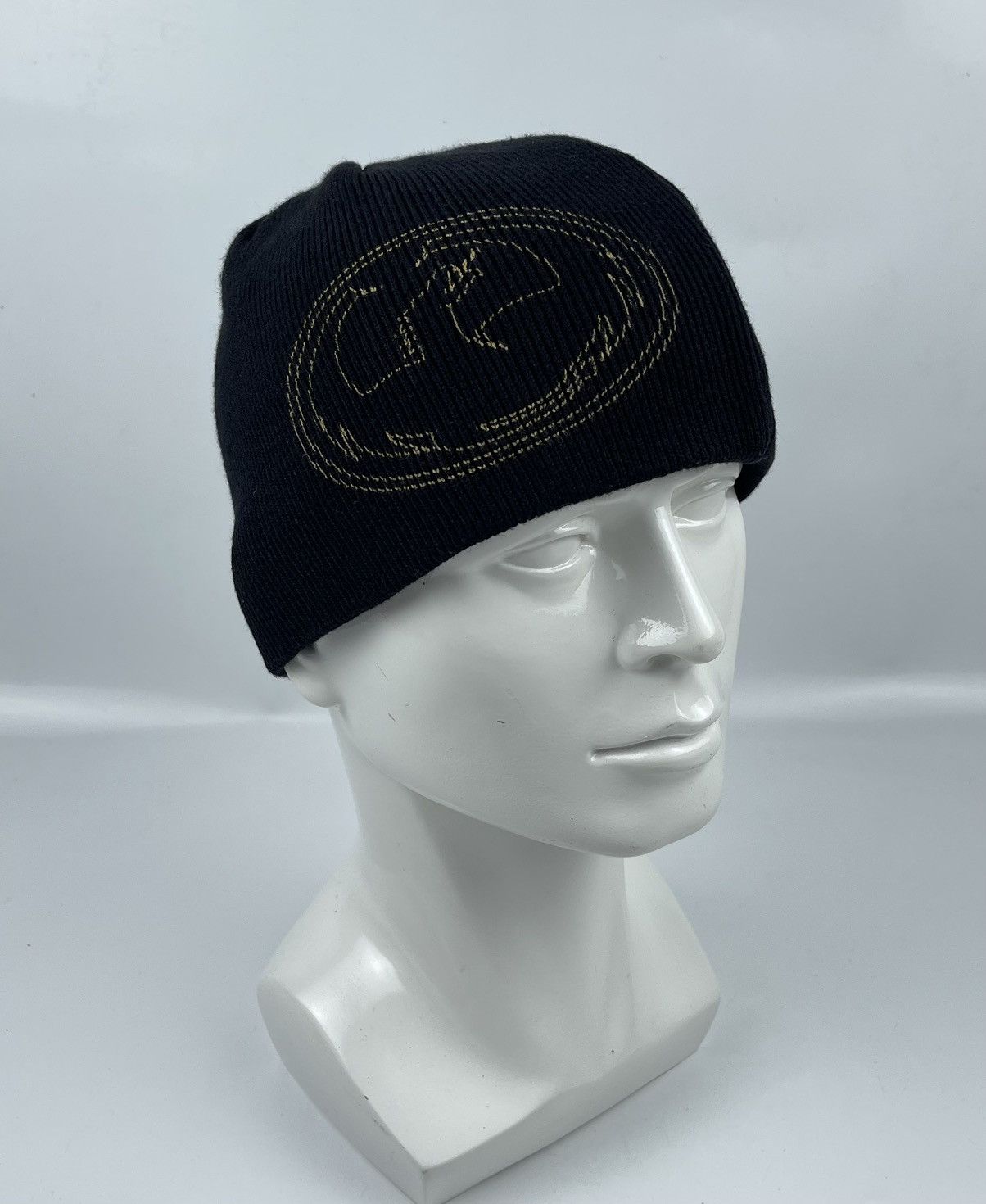image of Vintage Dragon Beanie Hat Snow Cap Tc13 in Black, Men's