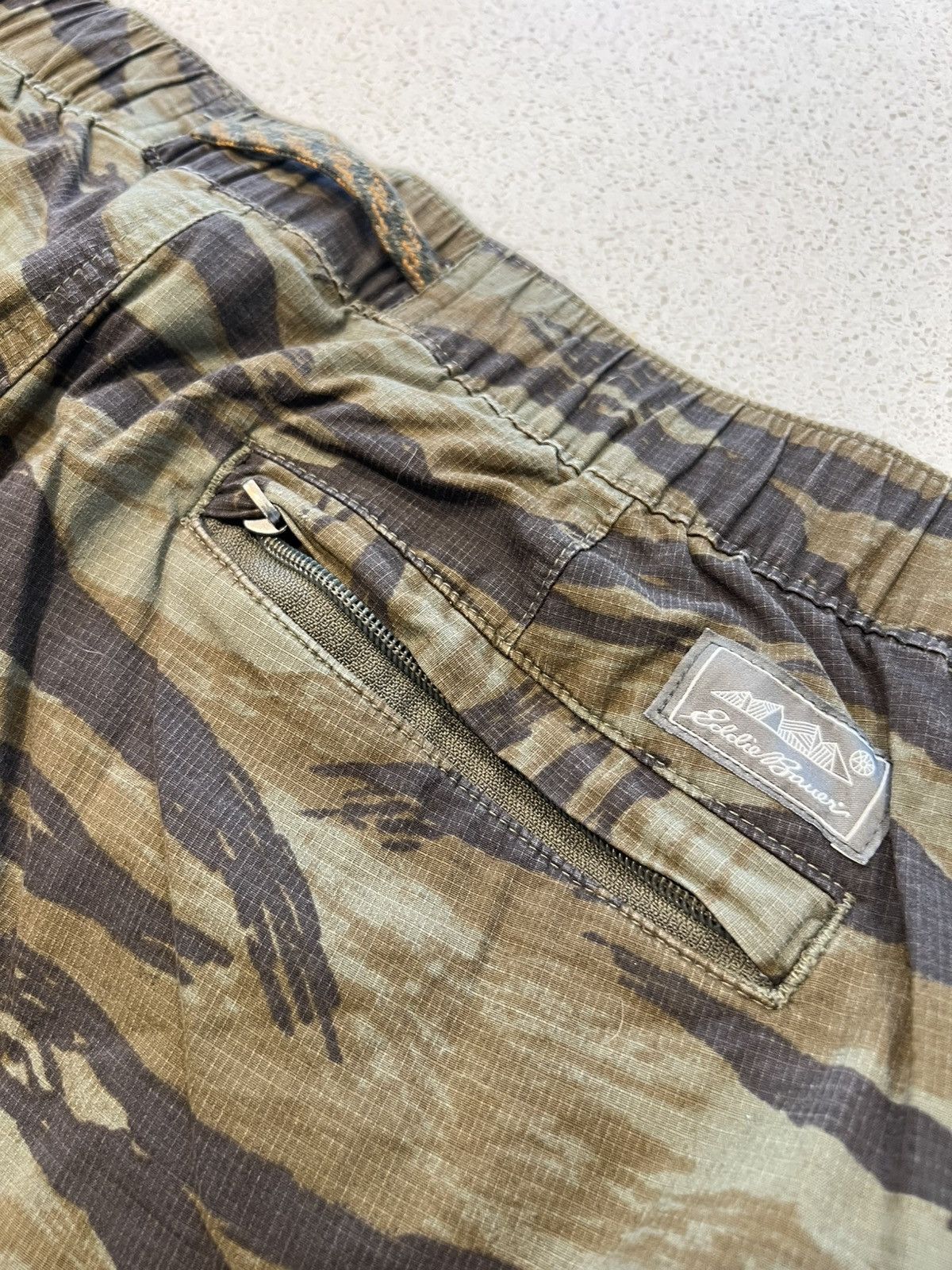 Eddie Bauer Tiger Camo Eddie Bauer Ripstop Cargo Pants Size US 34 / EU 50 - 1 Thumbnail