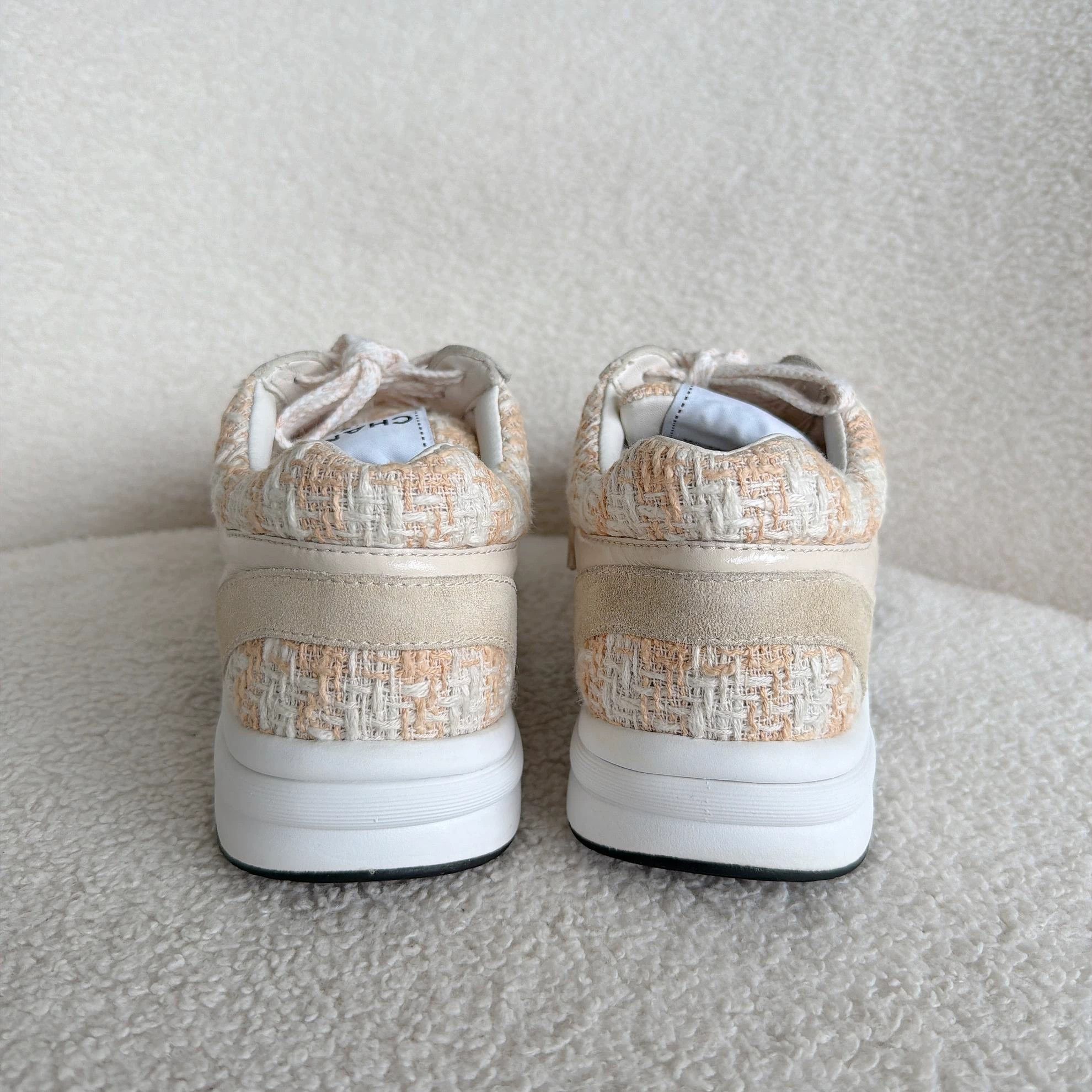 Chanel Chanel tweed sneaker 37.5 2255 Size US 7 / IT 37 - 4 Thumbnail