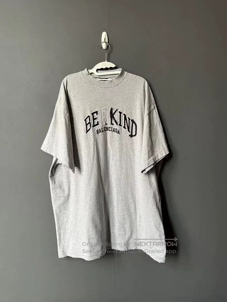 Balenciaga Balenciaga Gray berkind short sleeve Size US L / EU 52-54 / 3 - 1 Thumbnail