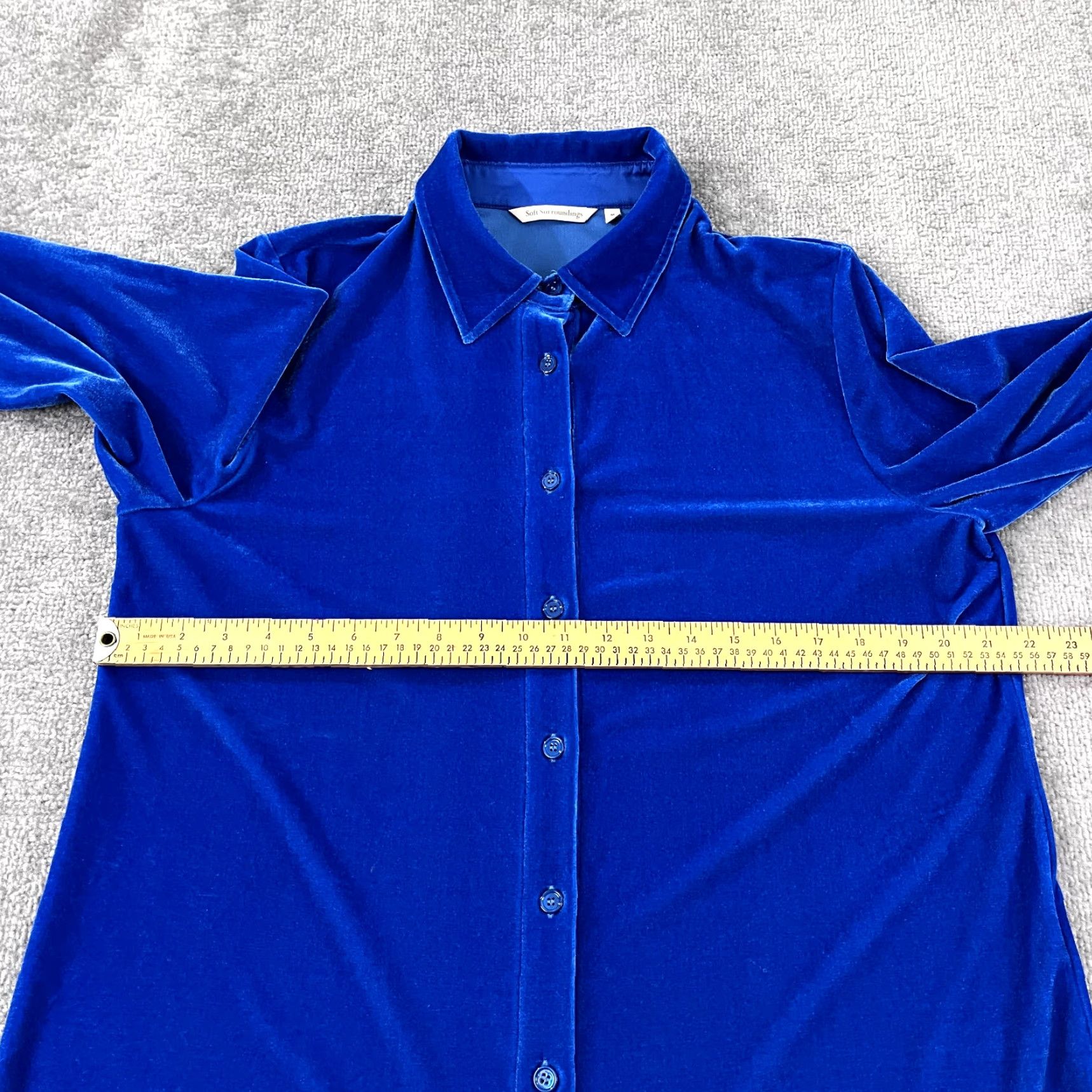 Soft Surroundings Soft Surroundings Shirt Womens Medium Blue Velvet Boyfriend Tunic Top Button Up Size M / US 6-8 / IT 42-44 - 4 Thumbnail
