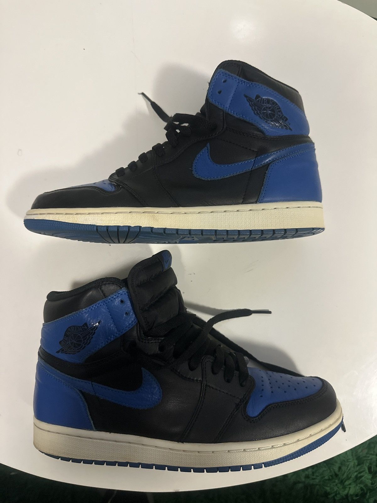 Nike Men Nike Air Jordan 1 Retro High Royal 2017 9.5 555088 007 Size US 9.5 / EU 42-43 - 3 Thumbnail