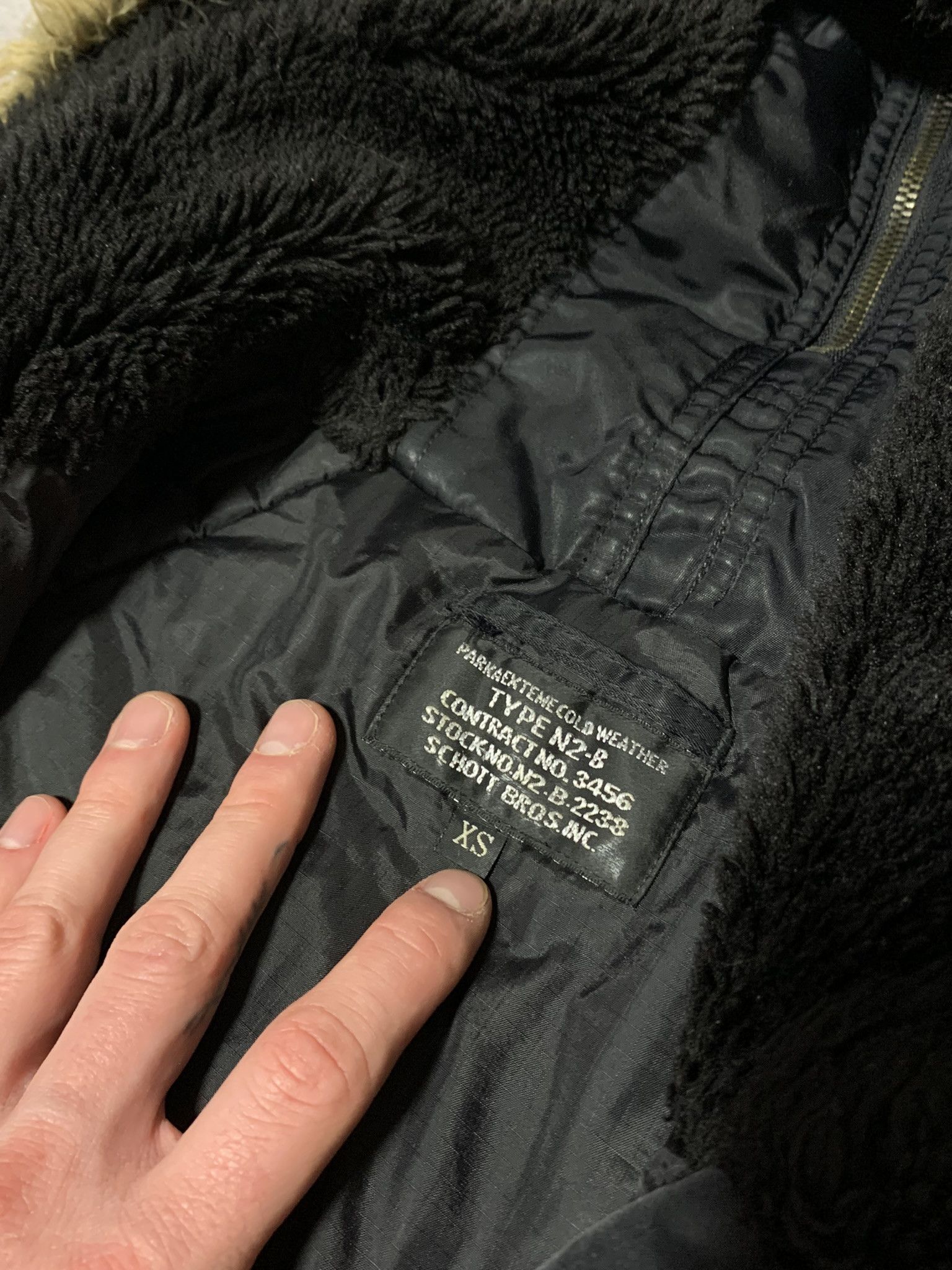 Schott Rare SCHOTT N2-B Zip Fur Alaska Bomber Jacket Avant-garde Size XS / US 0-2 / IT 36-38 - 11 Thumbnail