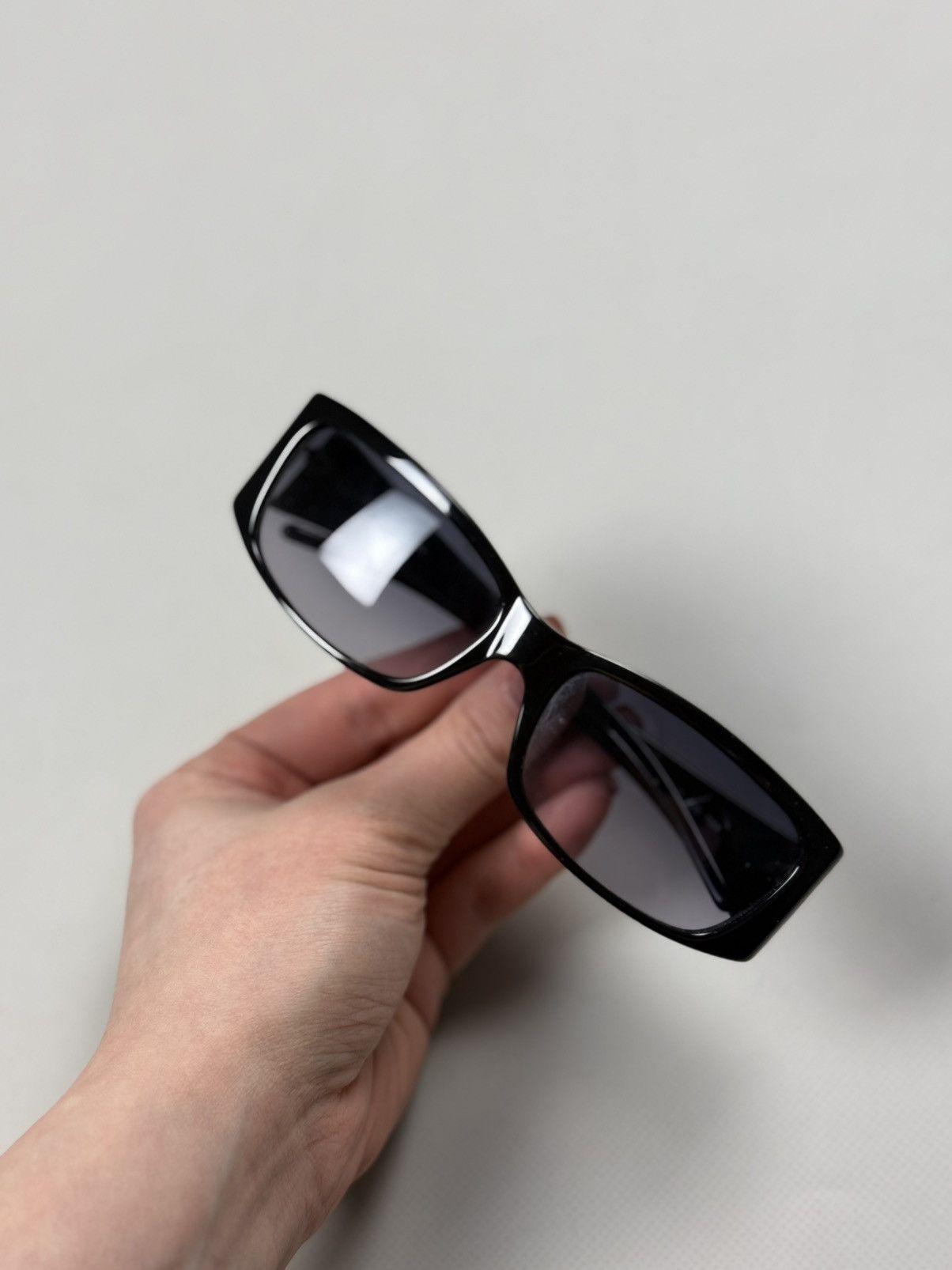 Jean Paul Gaultier Jean Paul Gaultier Unisex Hawaiian Print Sunglasses Size ONE SIZE - 13 Thumbnail