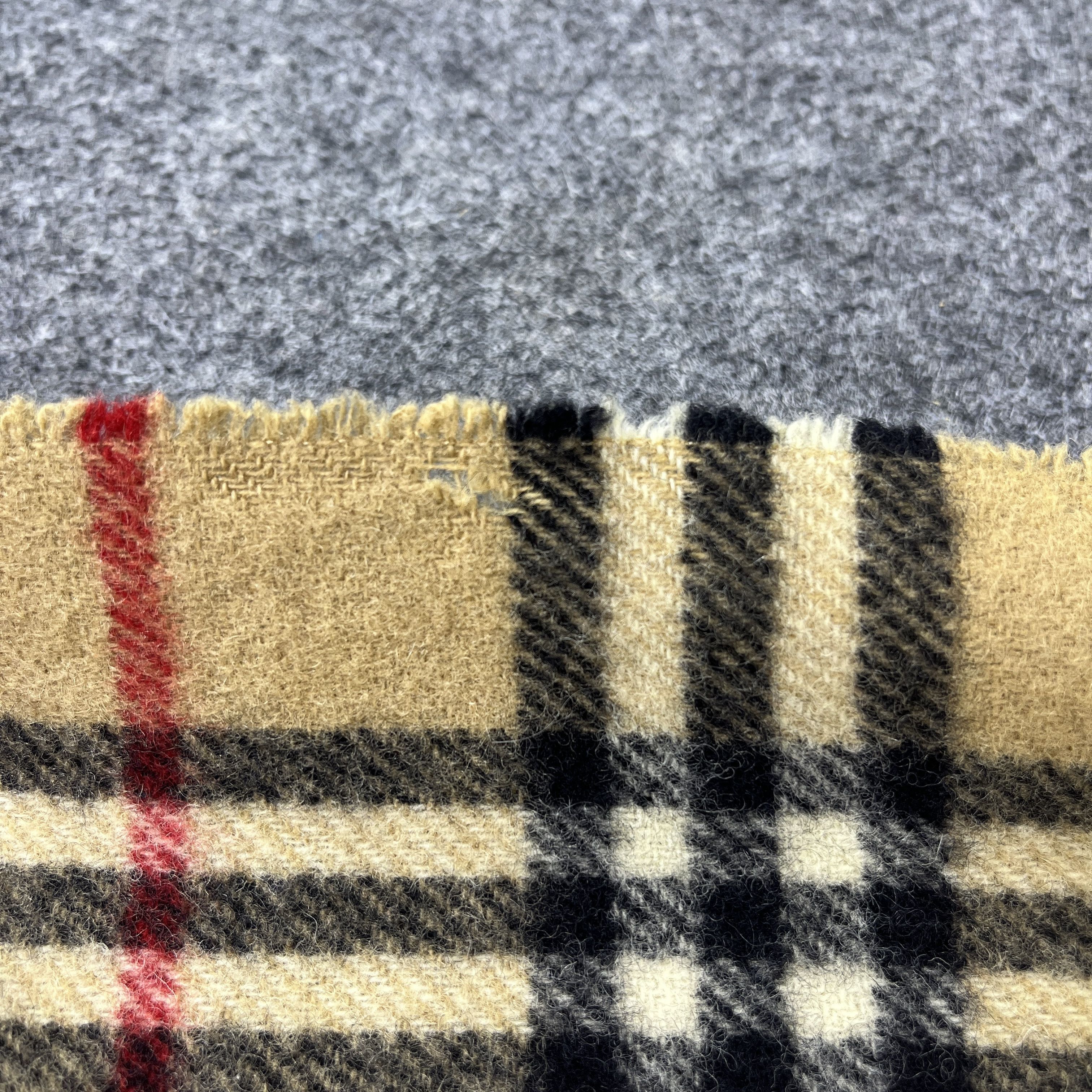 Burberry Burberry Scarf / Muffler / Neckwear Size ONE SIZE - 11 Thumbnail