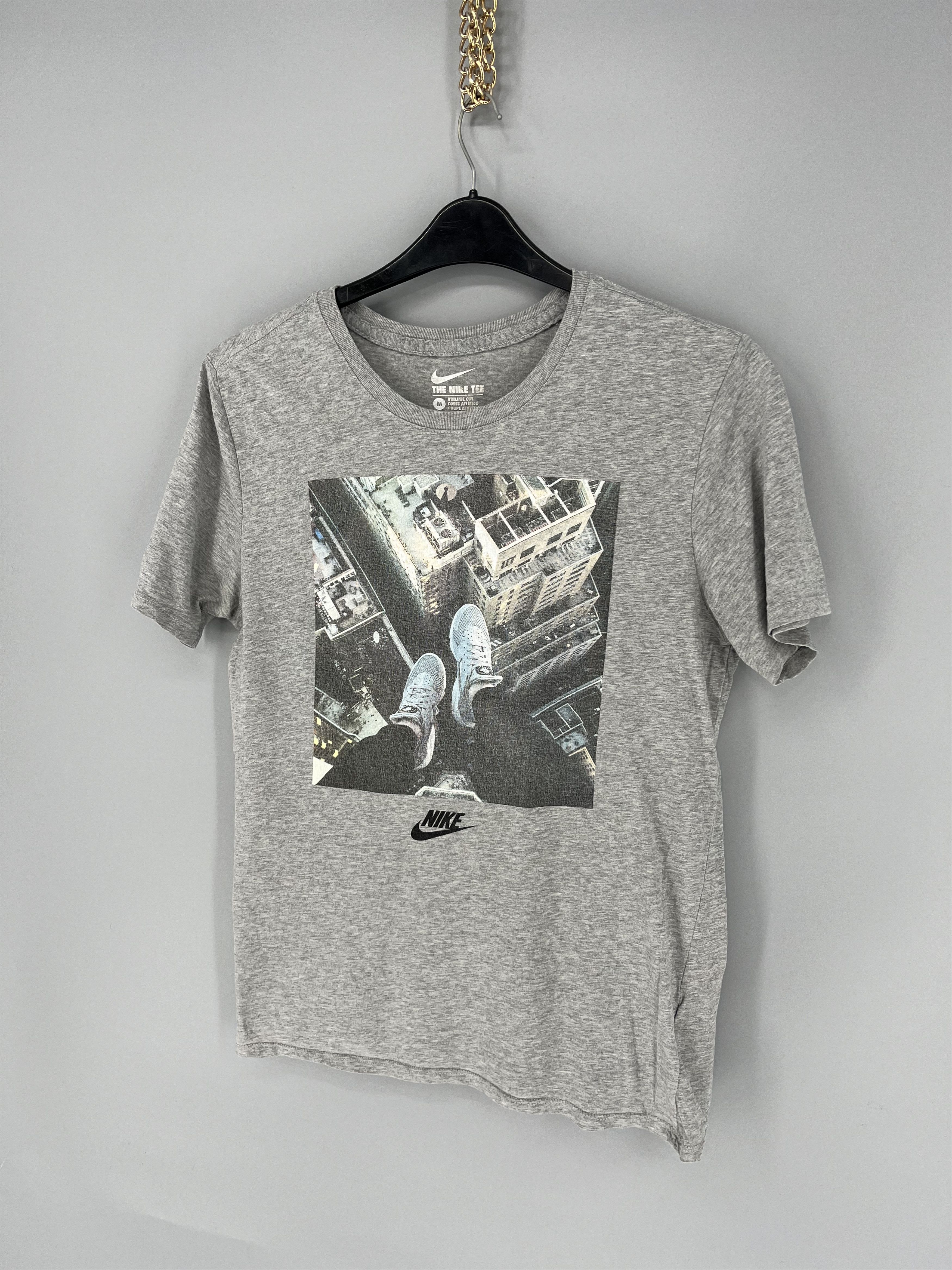 Nike Vintage 90s Nike Swoosh Logo Tee Travis Scott Style Grailed Size US M / EU 48-50 / 2 - 3 Thumbnail