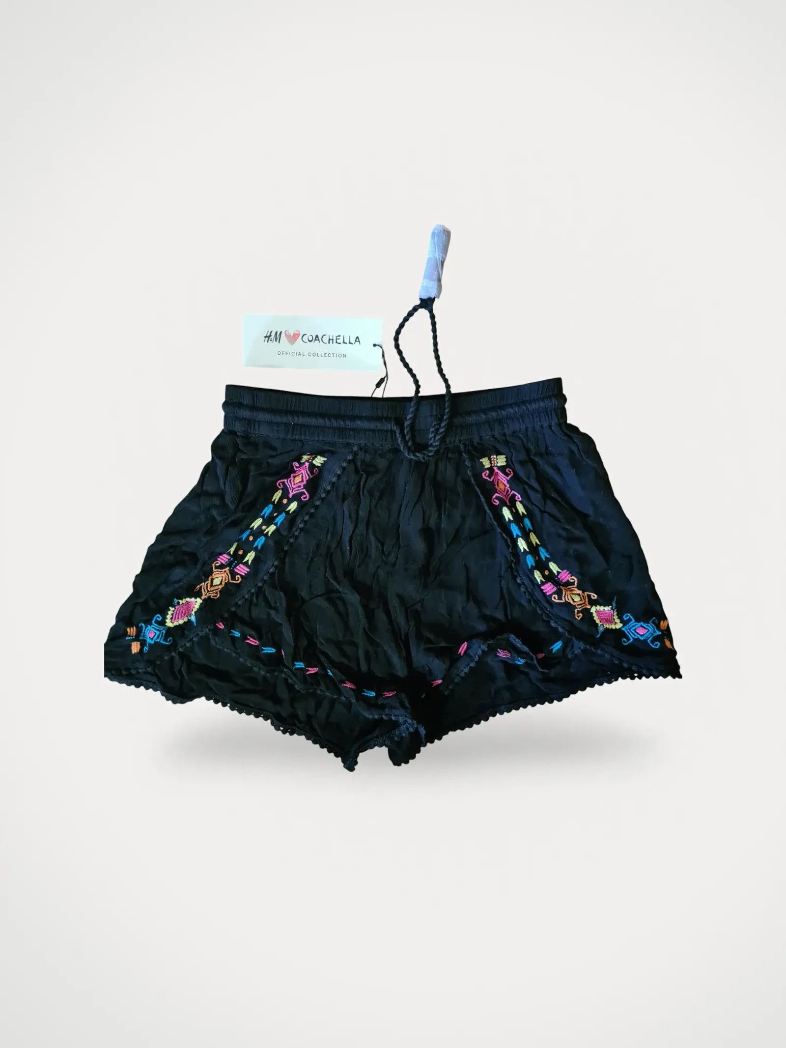 H&M H&M x coachella Shorts Size 26" / US 2 / IT 38 - 1 Thumbnail