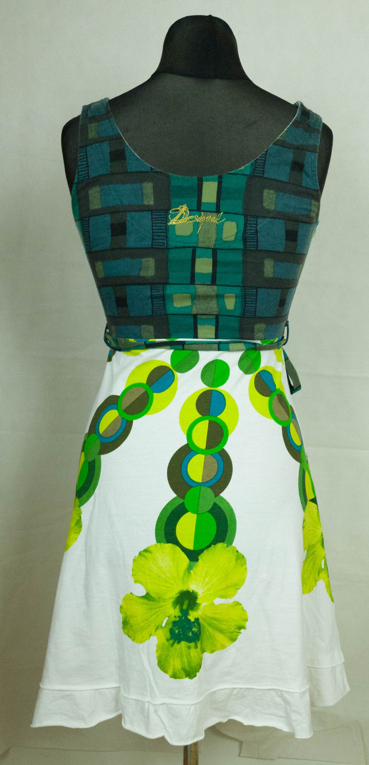 Desigual Desigual womens dress cotton size M vgc Size M / US 6-8 / IT 42-44 - 2 Thumbnail
