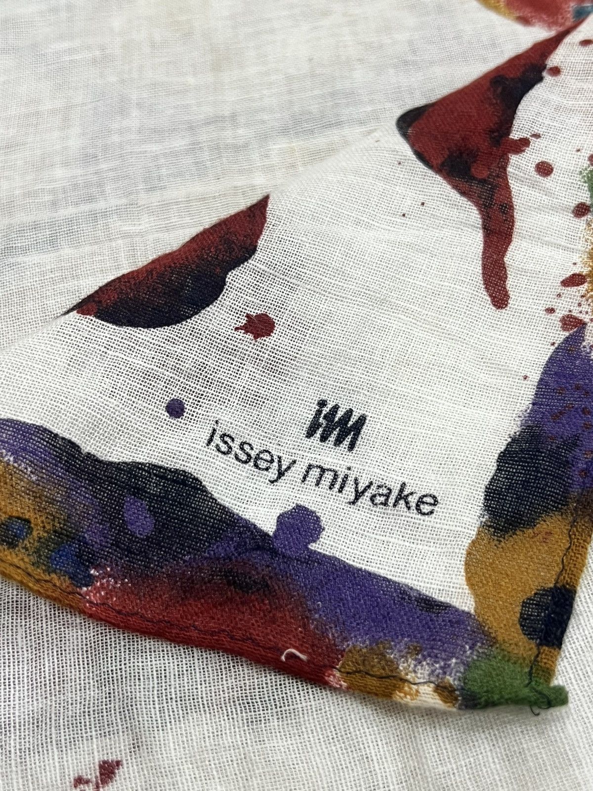 Issey Miyake × Japanese Brand Vintage Issey Miyake Scarf Size ONE SIZE - 2 Thumbnail
