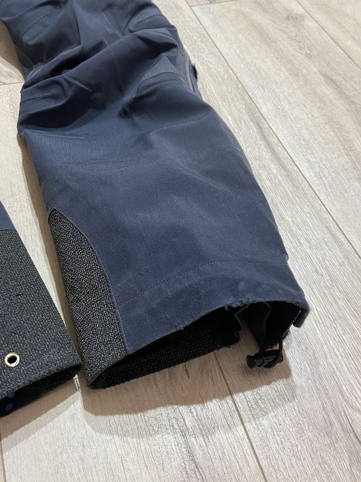 Arc'teryx Arc'teryx Gore-Tex Vintage Zip Hiking Pants Rare 2000 S Size 30" / US 8 / IT 44 - 3 Thumbnail
