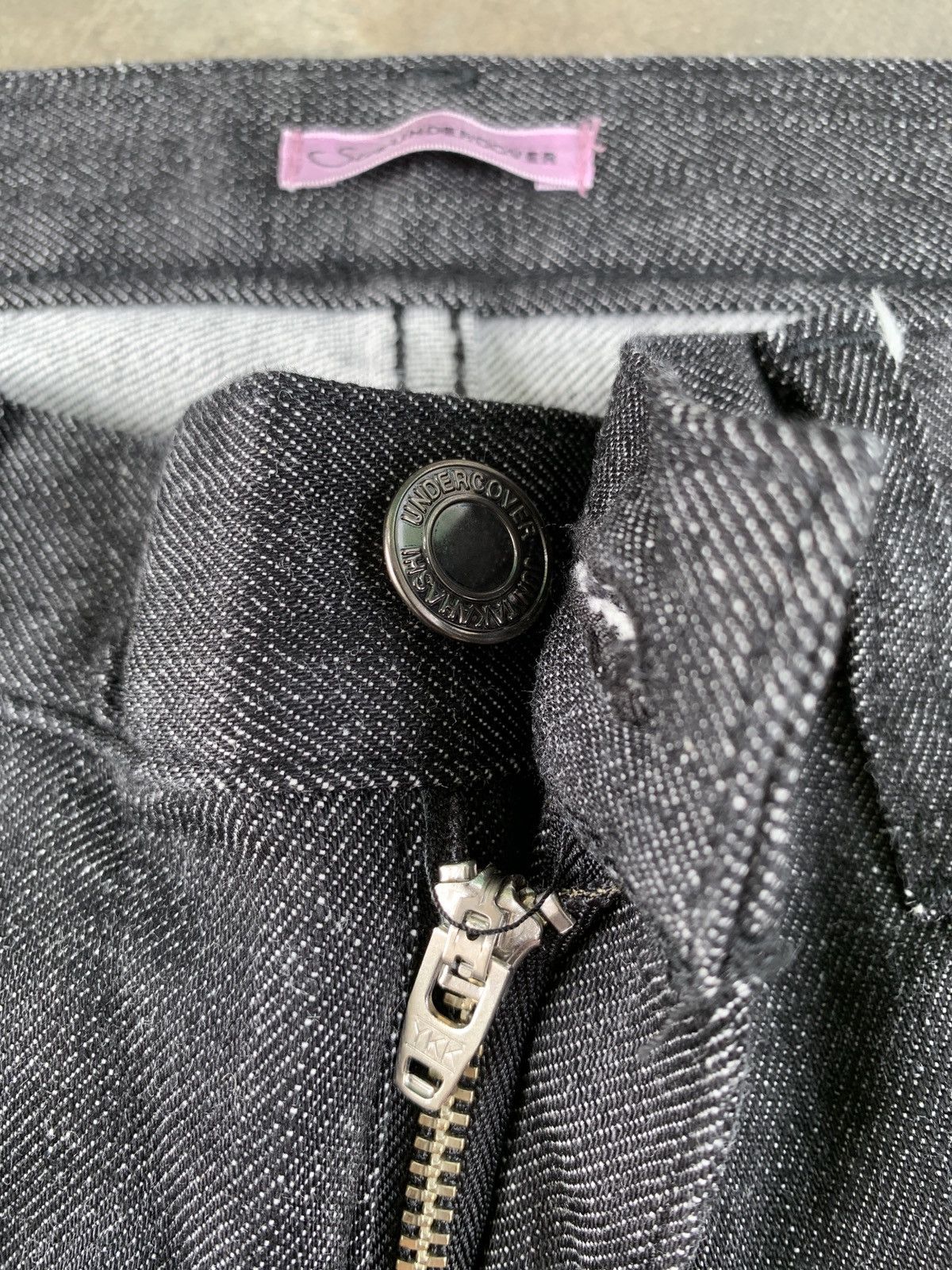 Undercover Sue undercover velvet logo skinny jeans Size US 27 - 7 Thumbnail