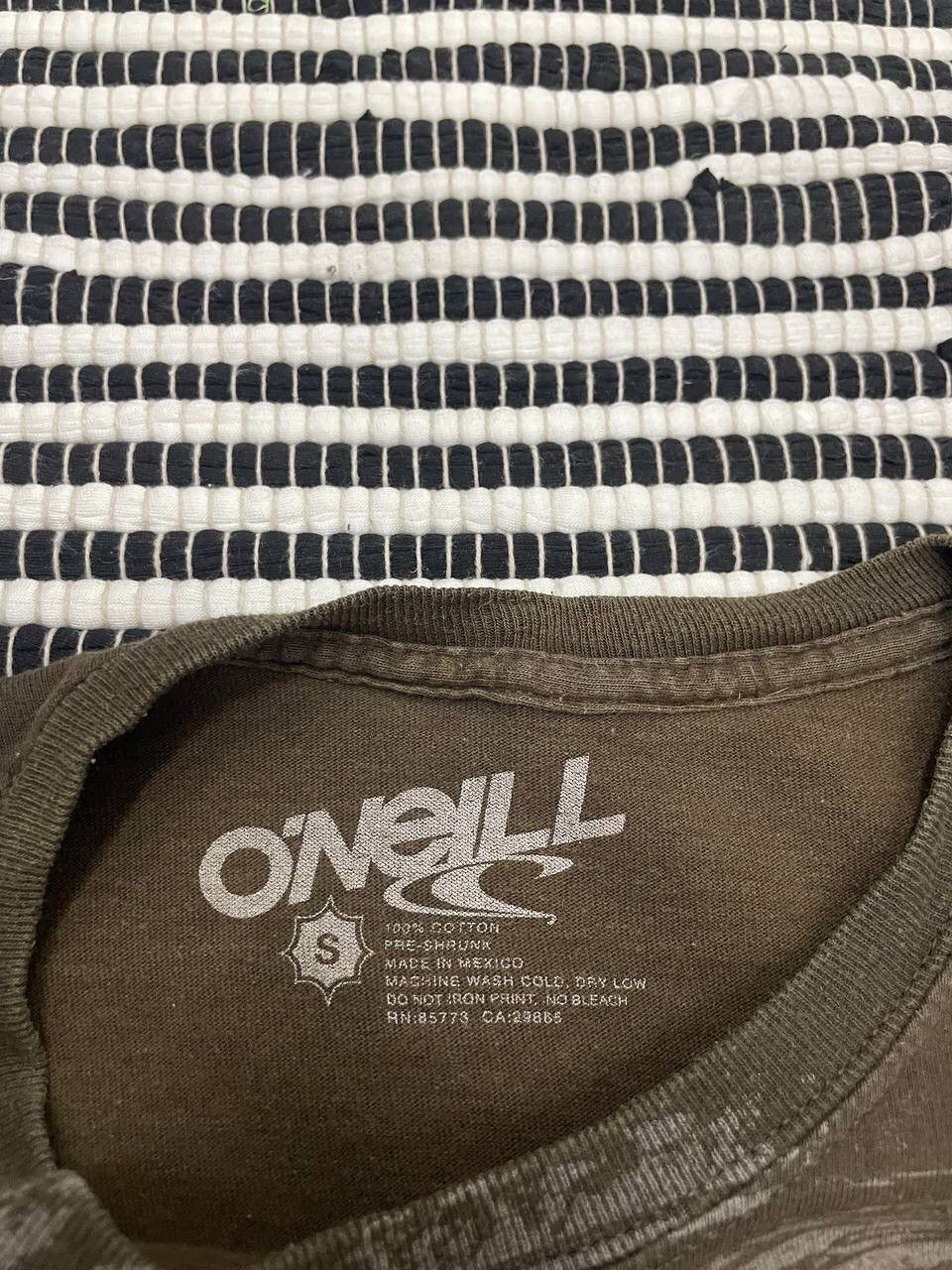 O'Neill × Vintage Vintage Sunfaded O’Neill Distressed Tee T-Shirt Y2K Size US S / EU 44-46 / 1 - 9 Thumbnail