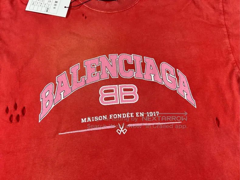 Balenciaga Balenciaga Destruction Double B Aged Short Sleeve Size US XS / EU 42 / 0 - 3 Thumbnail