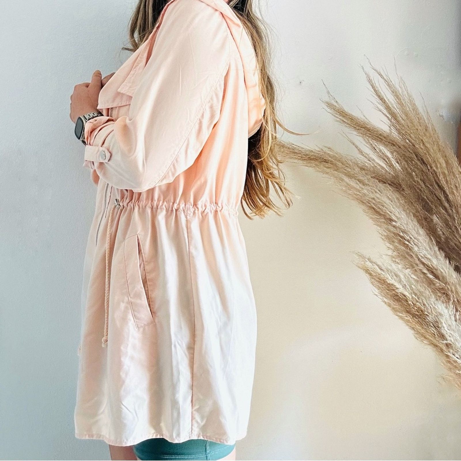 Forever 21 FOREVER 21 Peach Pink Zipper Light Anorak Trench Coat Jacket Size L / US 10 / IT 46 - 11 Thumbnail