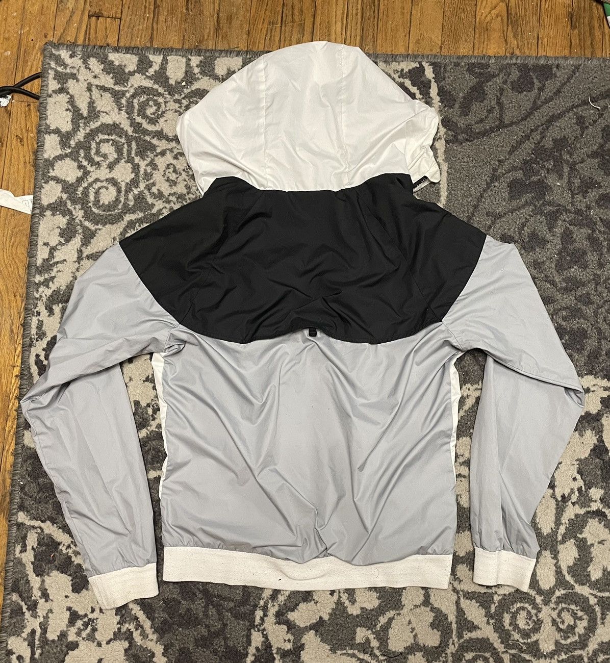 Nike Nike Men's Sportswear Windrunner Hooded Jacket Size US S / EU 44-46 / 1 - 2 Thumbnail