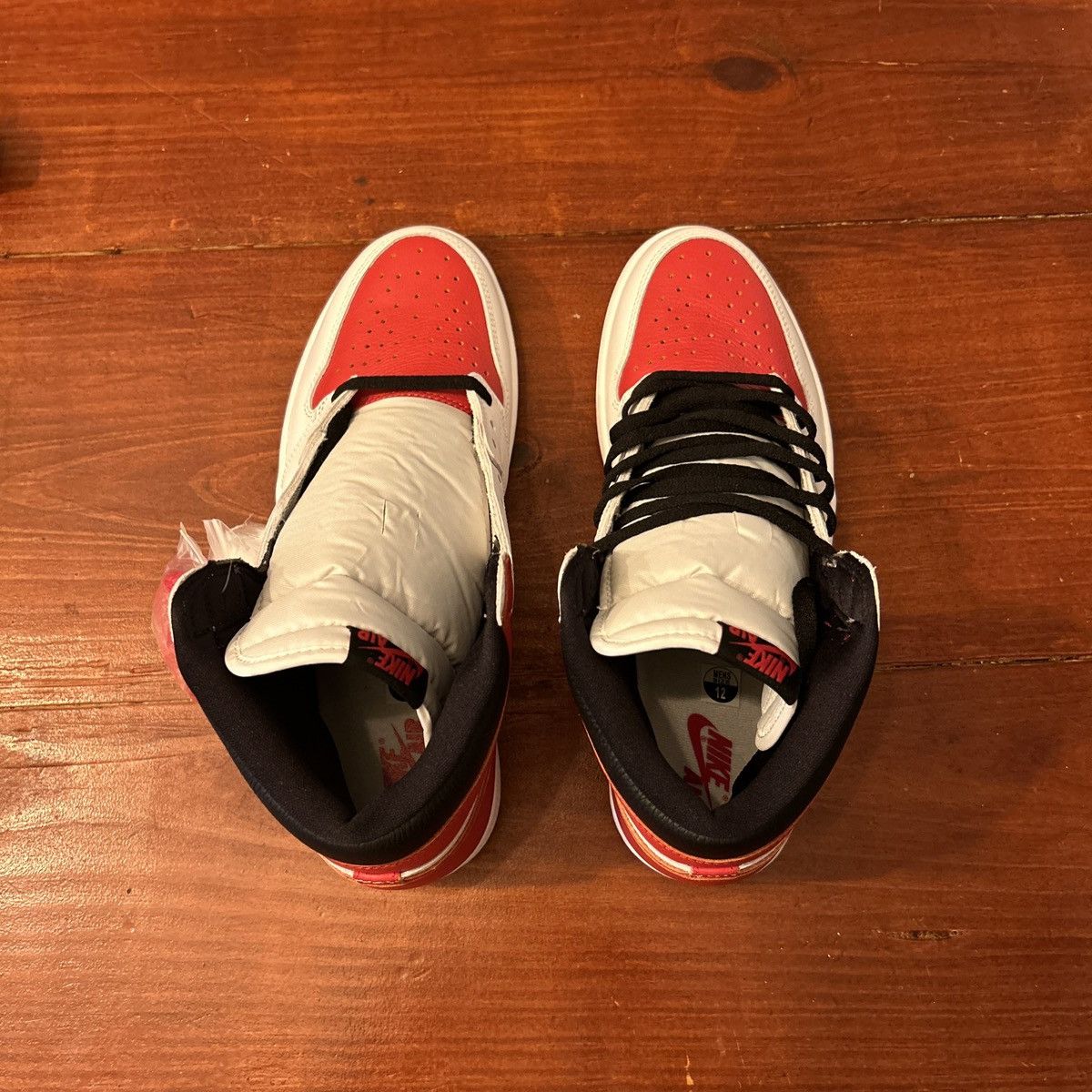 Jordan Brand × Nike Jordan 1 Retro High OG Heritage Size US 12 / EU 45 - 8 Thumbnail