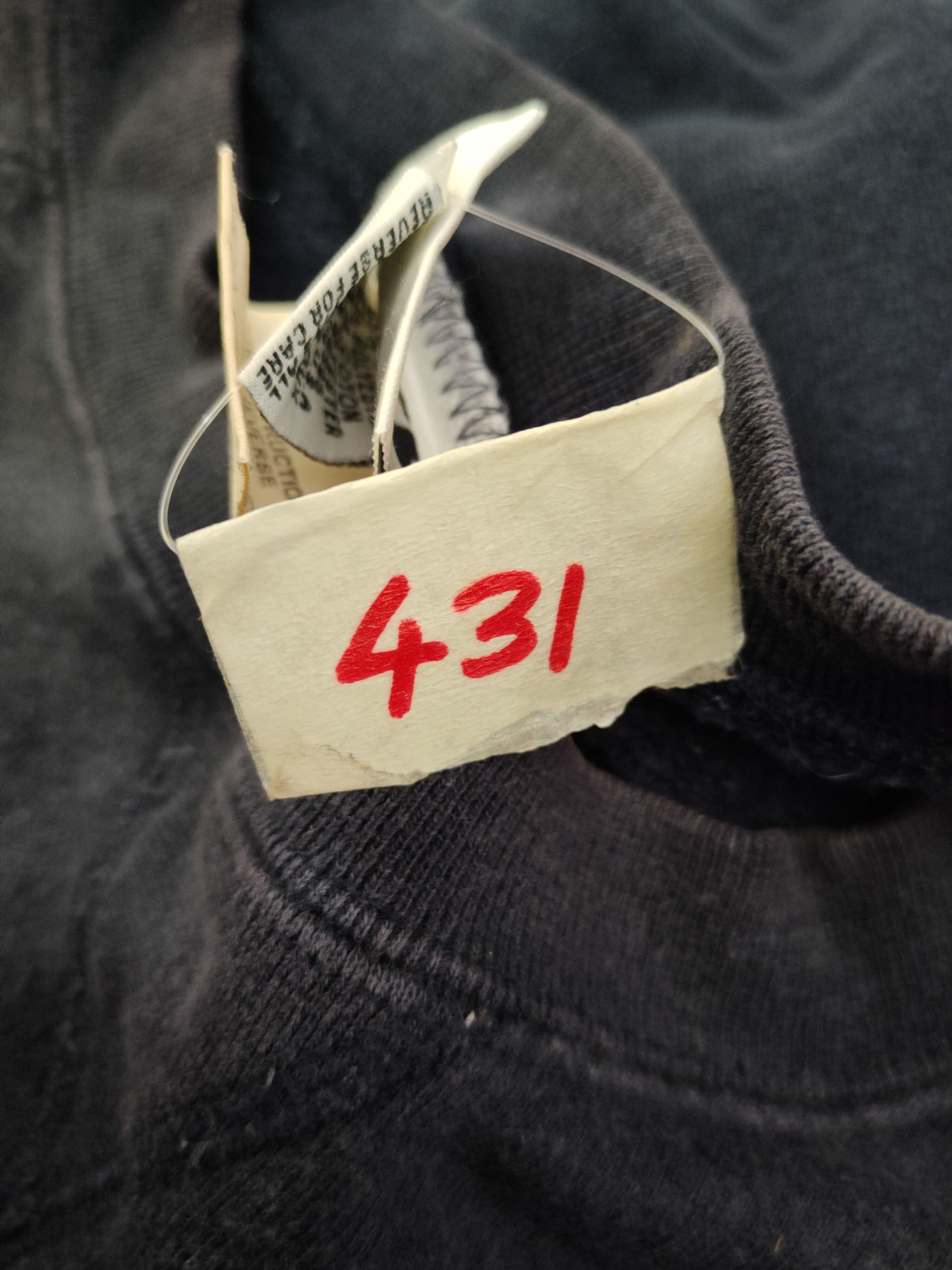 DKNY DL DKNY Navy vintage Sweatshirts #431 Size US XL / EU 56 / 4 - 13 Thumbnail