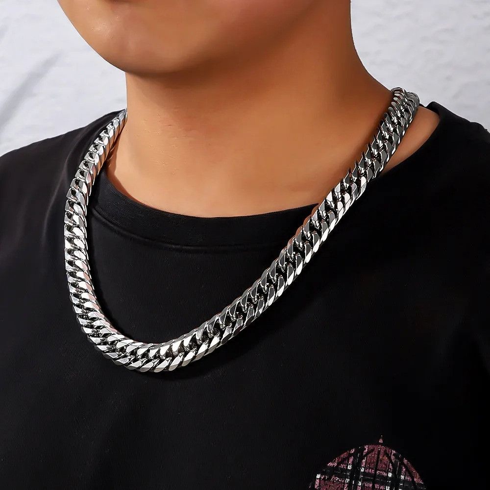 Jewelry Cuban Chain Necklace Size ONE SIZE - 3 Thumbnail